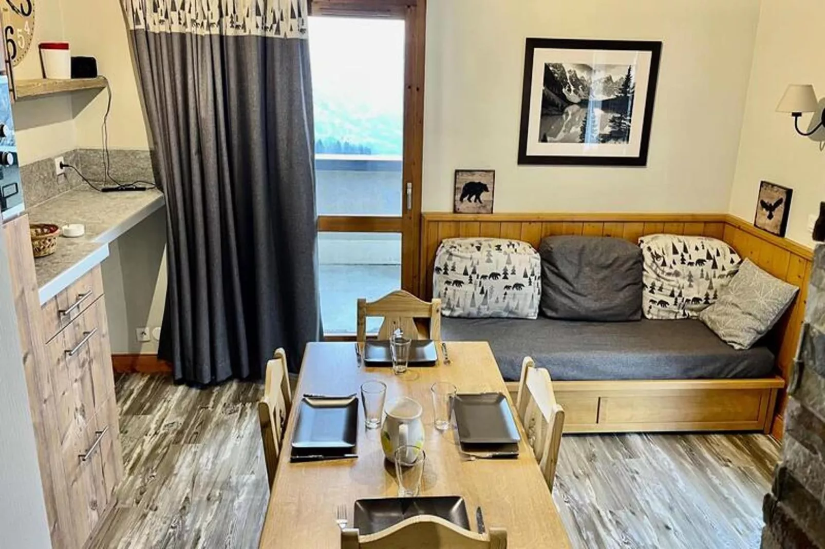 Résidence Valeriane-Eetkamer