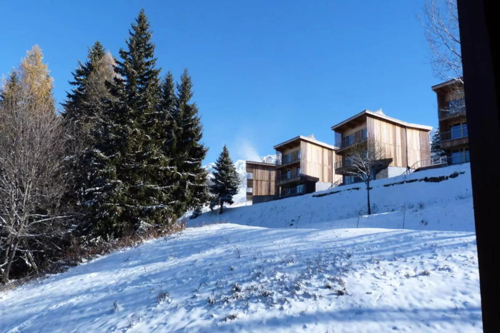 Résidence Aiguille Grive Bat I - Buitenkant zomer