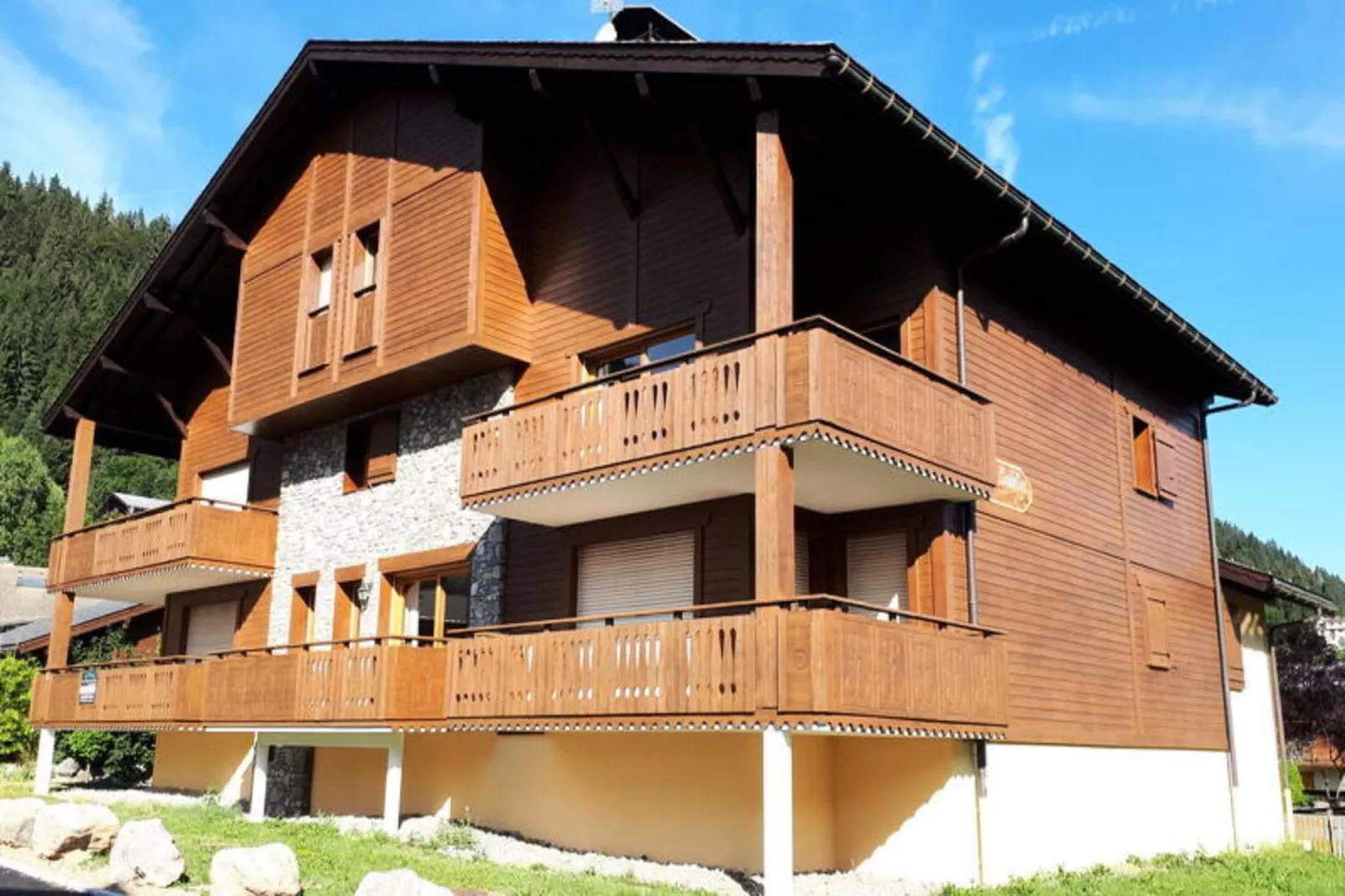 Résidence Les Cordettes-Buitenkant zomer