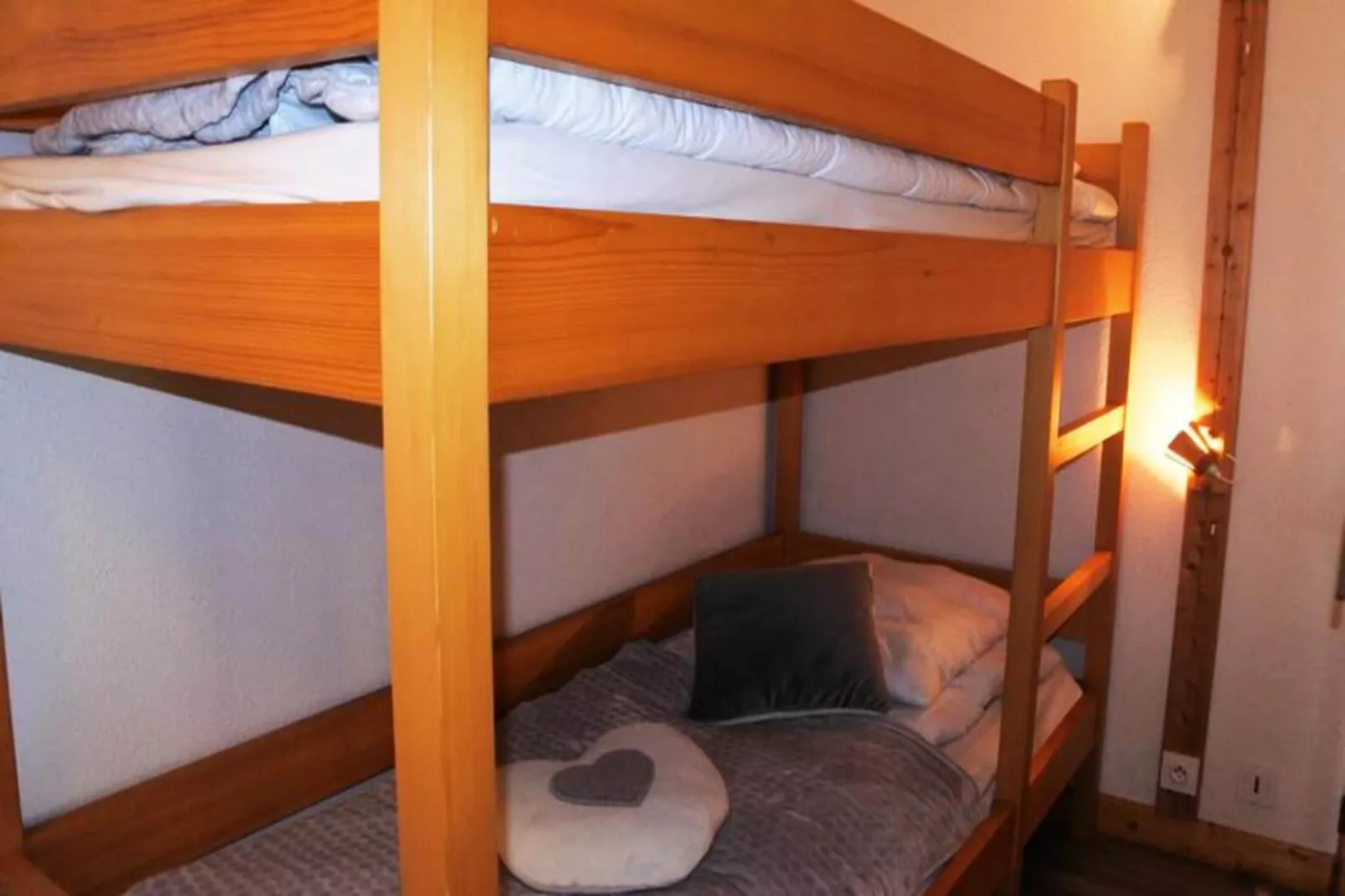 Résidence Le Picaron-Buitenkant zomer