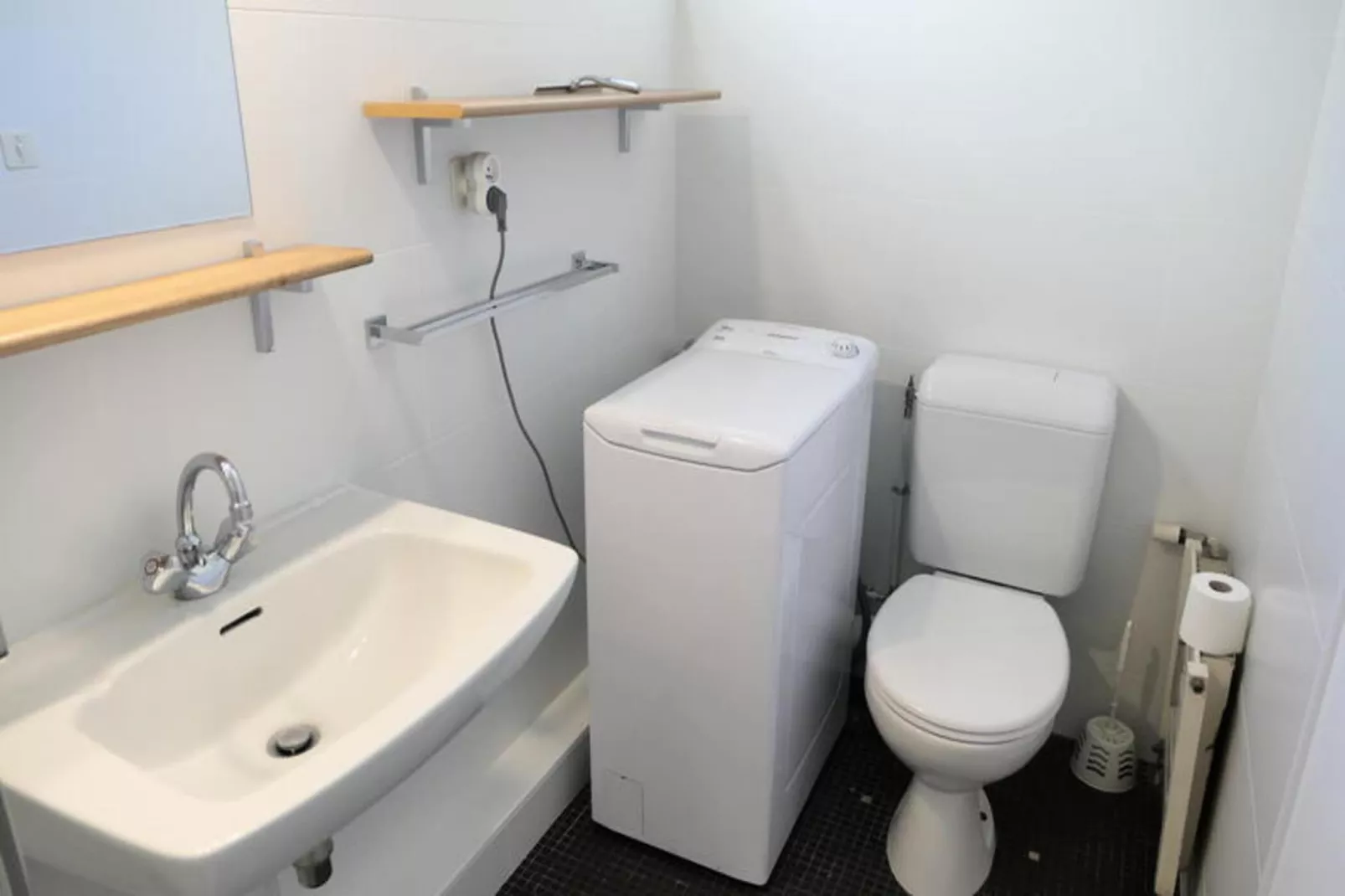 Résidence Castel Des Roches A-Buitenkant zomer