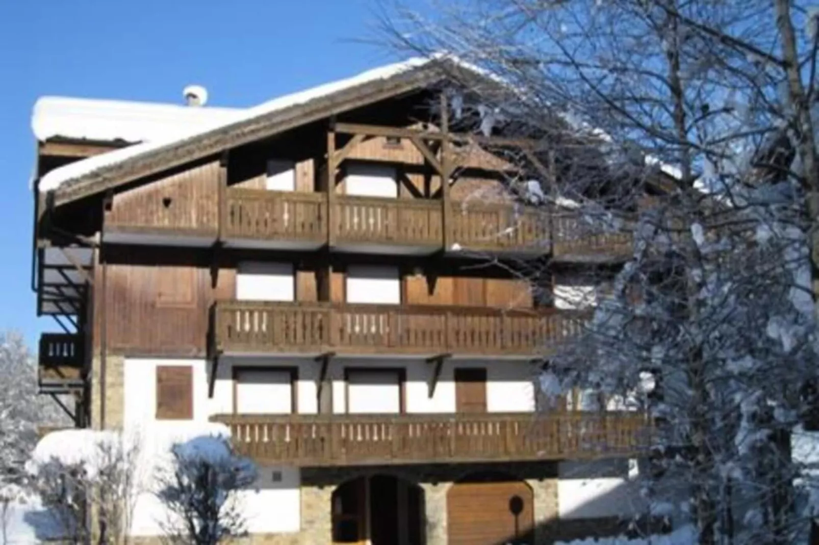 Résidence Palmes D'or-Buitenkant zomer