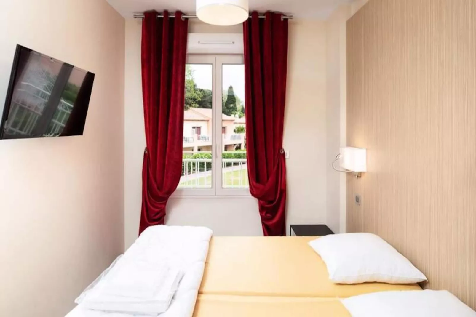 SOWELL RÉSIDENCES Les Perles de Saint Tropez****-Image-tags.