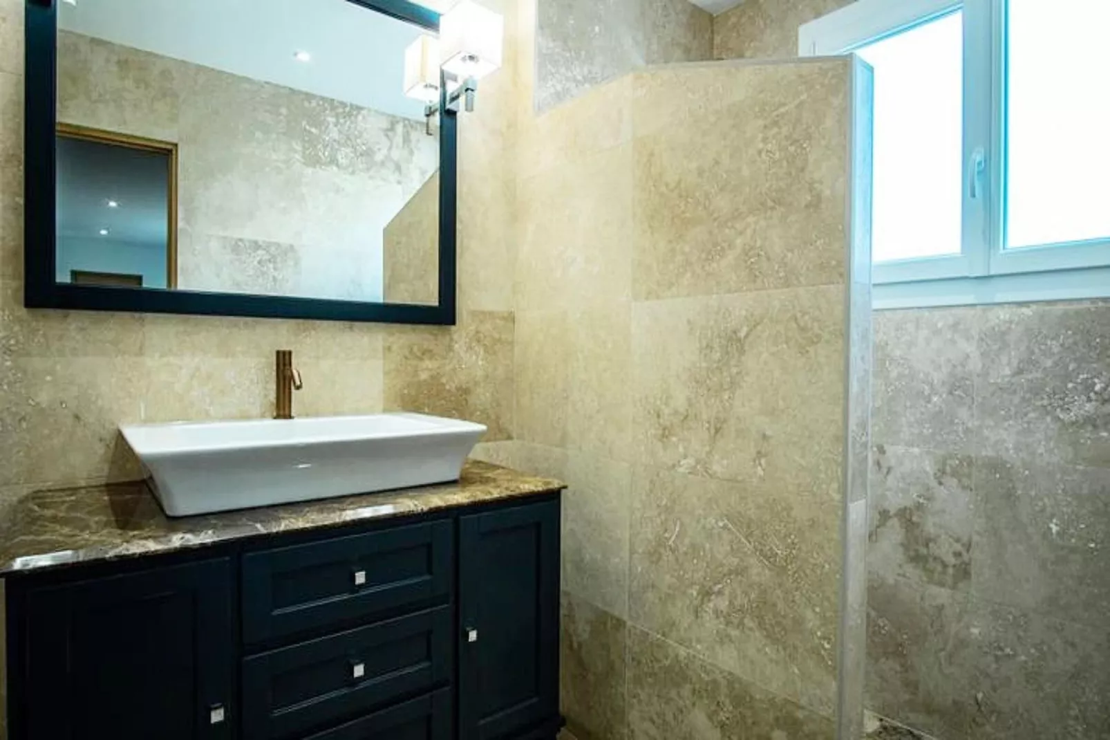 Le Cabanon De Christine-Badkamer