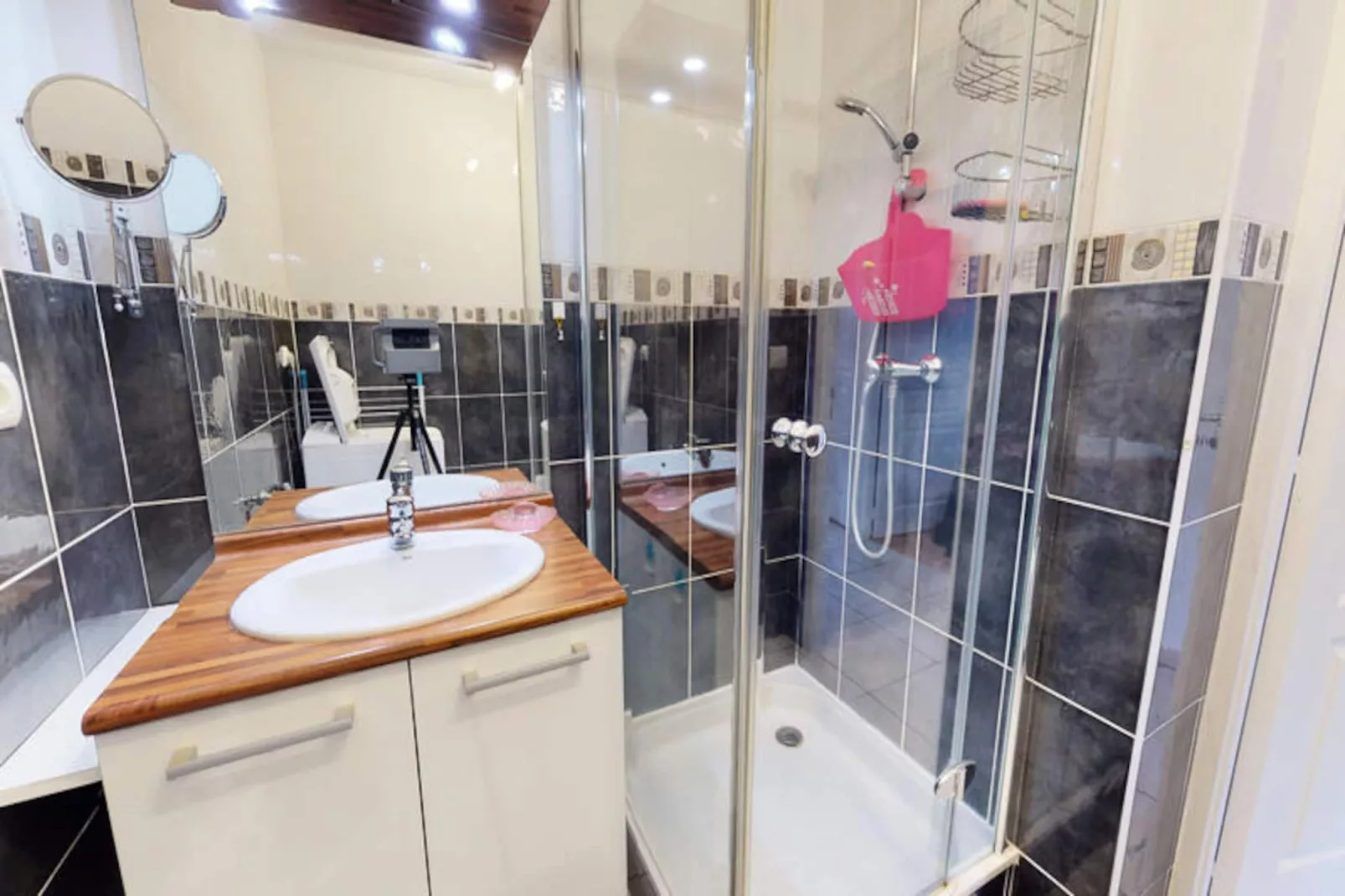 Appartements à Saint-Gilles-Croix-de-Vie-Image-tags.