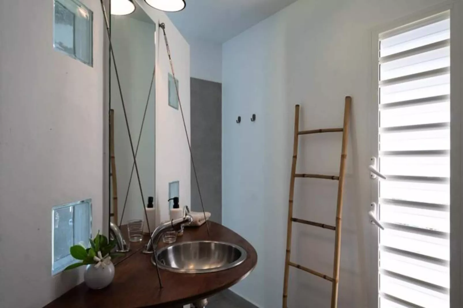 Villa Kalina-Image-tags.