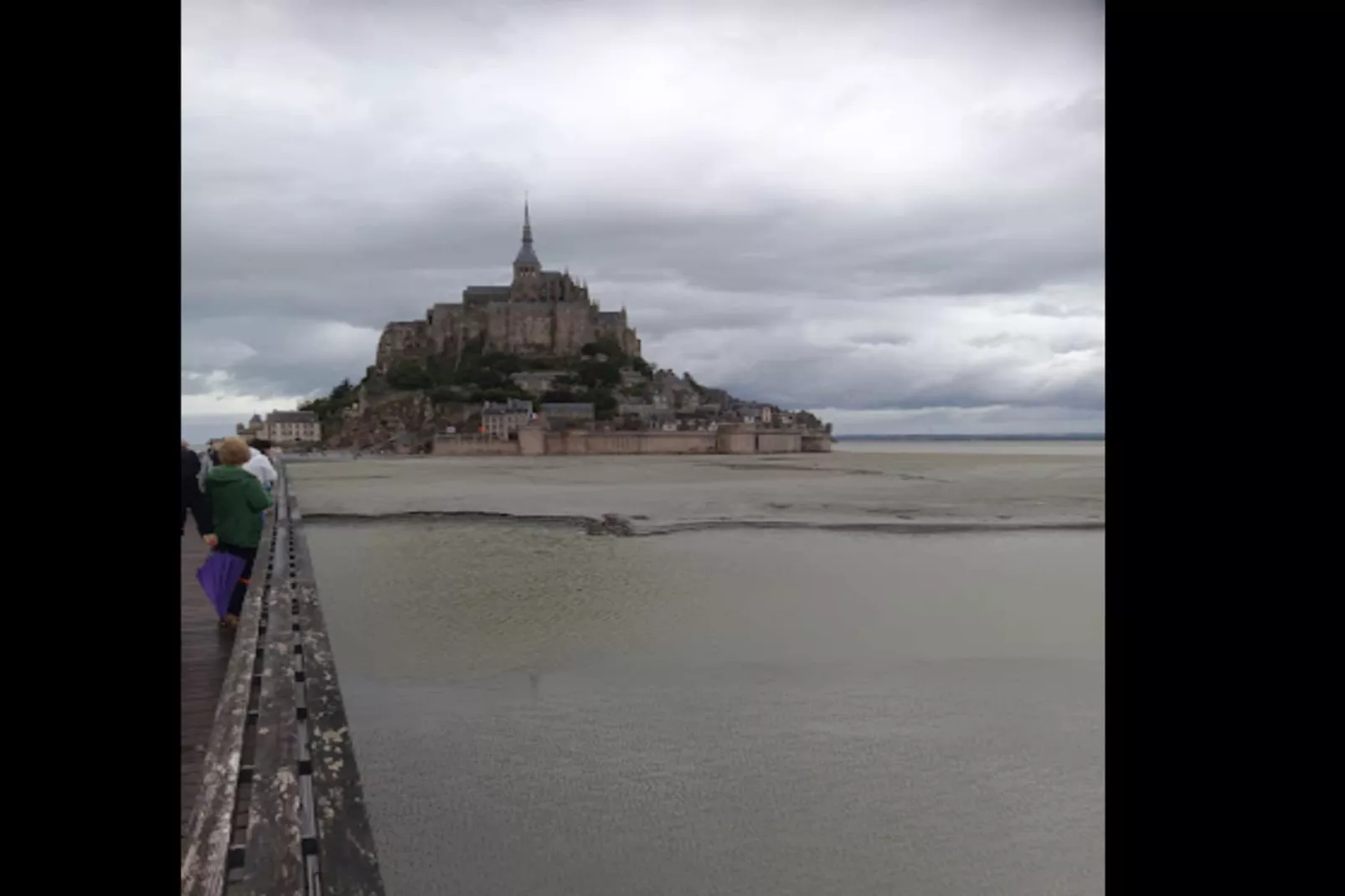 Chaleureux Appartement Au C&oelig;ur Du Quartier Historique Saint-michel-Gebieden zomer 5km