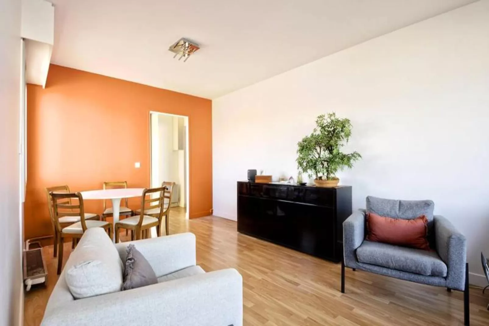 Résidence Les Perlières-Buitenkant zomer