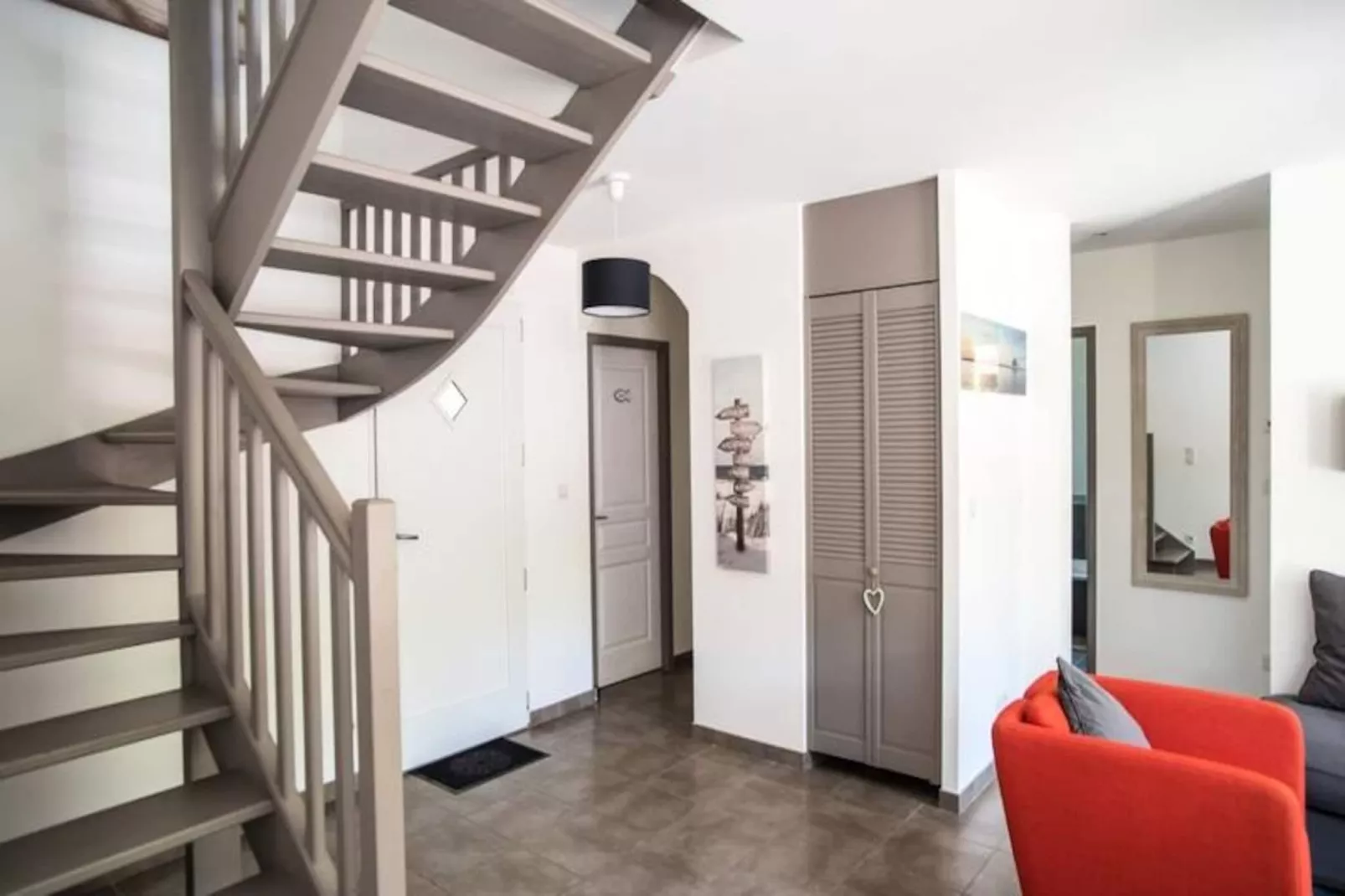 Villa Au Charme Familial Avec Belle Terrasse Et Piscine Chauff&eacute;e-Image-tags.