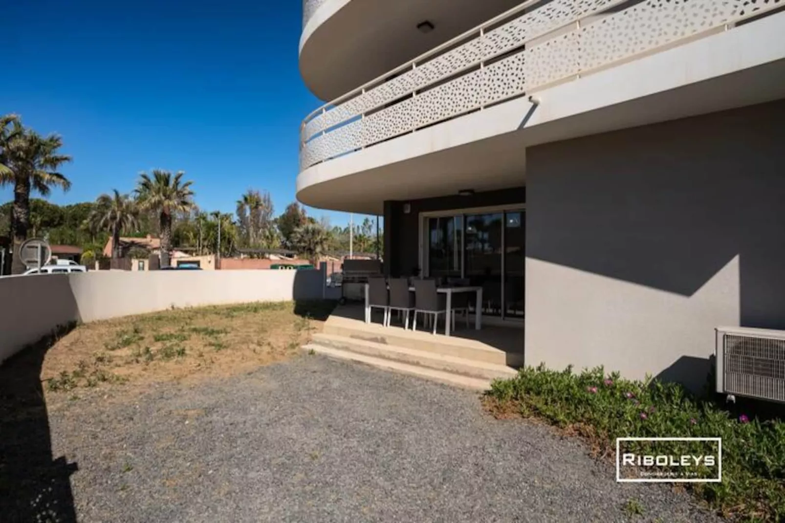 Grand T3 Neuf Climatis&eacute; Avec Wifi &agrave; 100m De La Plage-Image-tags.