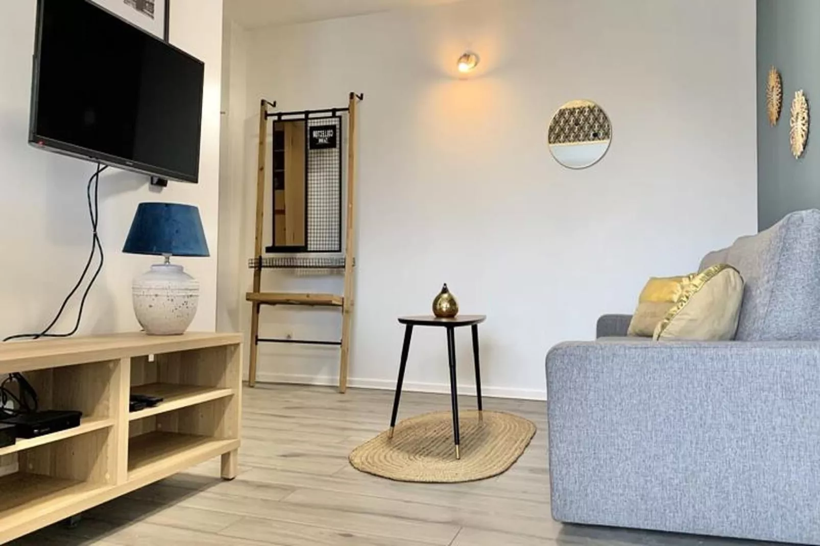 | La Chanson Bleue  💙 | Marcelin Berthelot | Tram-Woonkamer