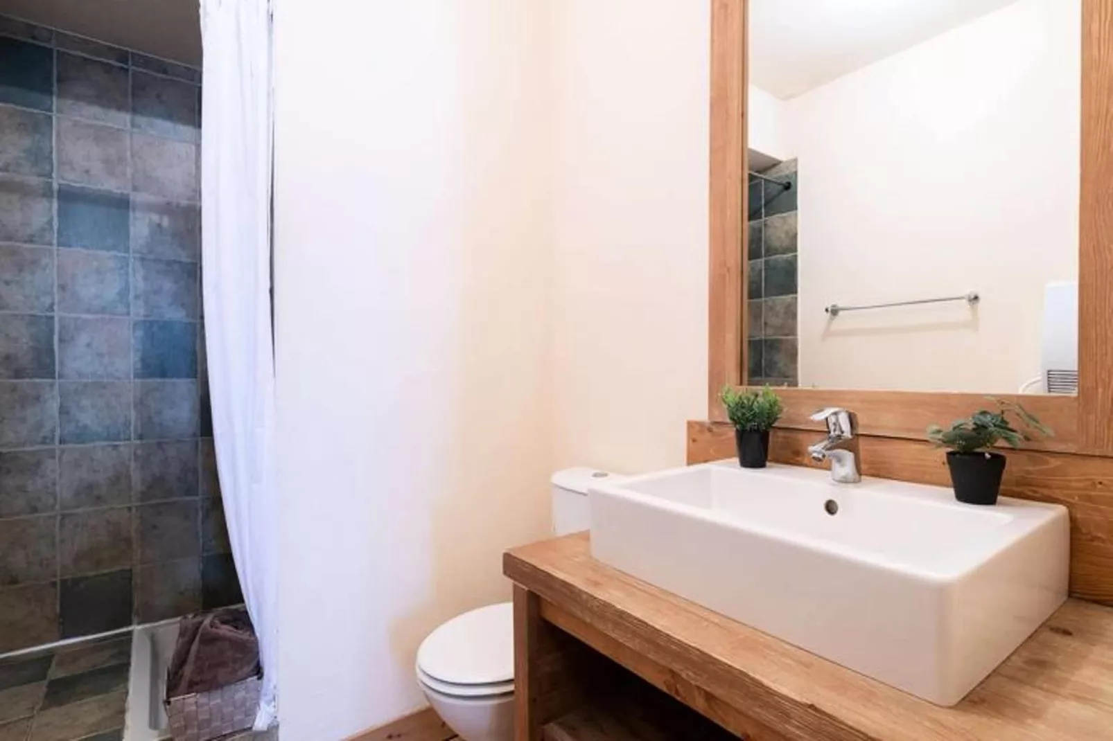 Résidence Cami Real-Badkamer