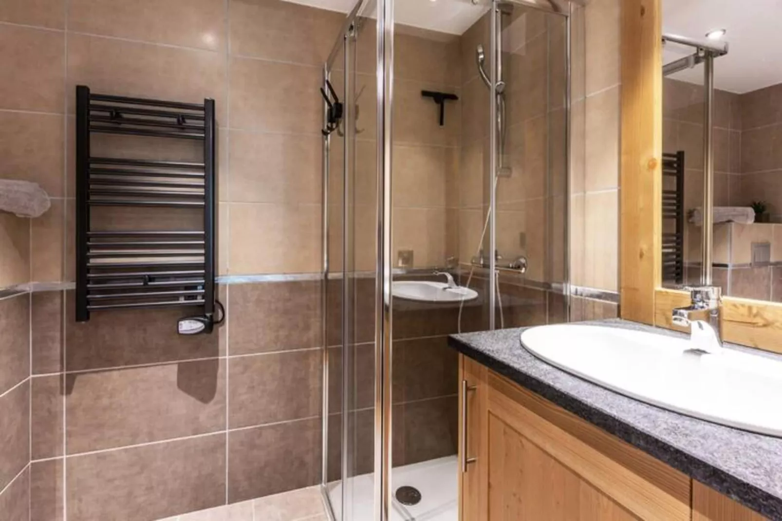 Résidence La Grange Aux Fees-Badkamer