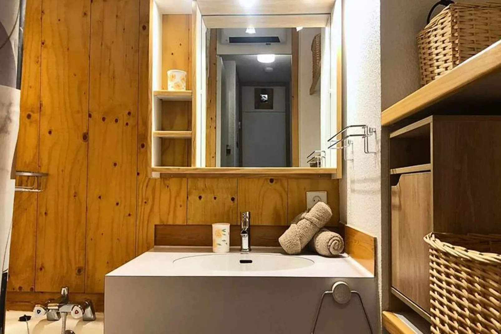 Résidence Camarine-Badkamer