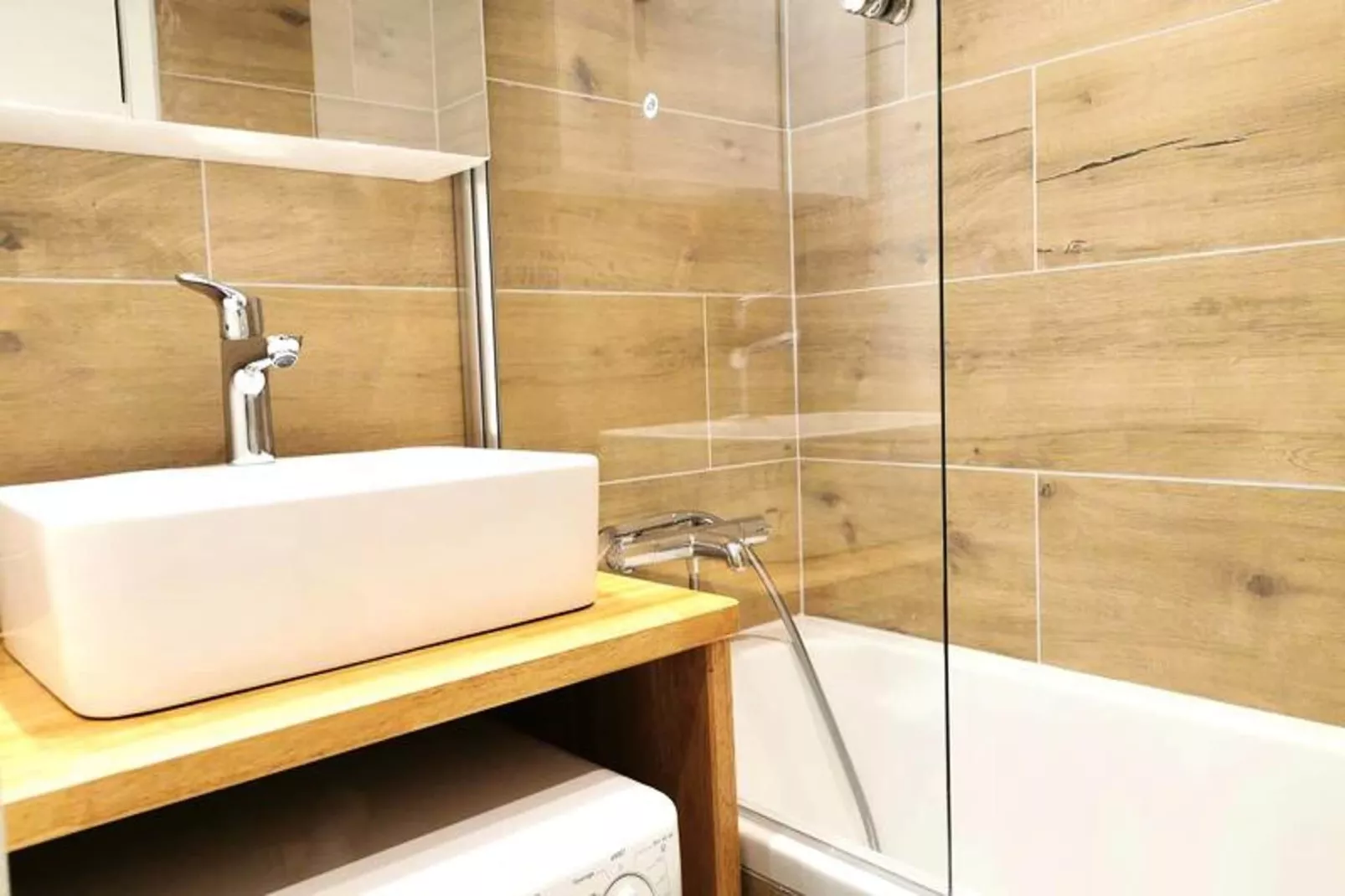 Résidence Cotes-Badkamer