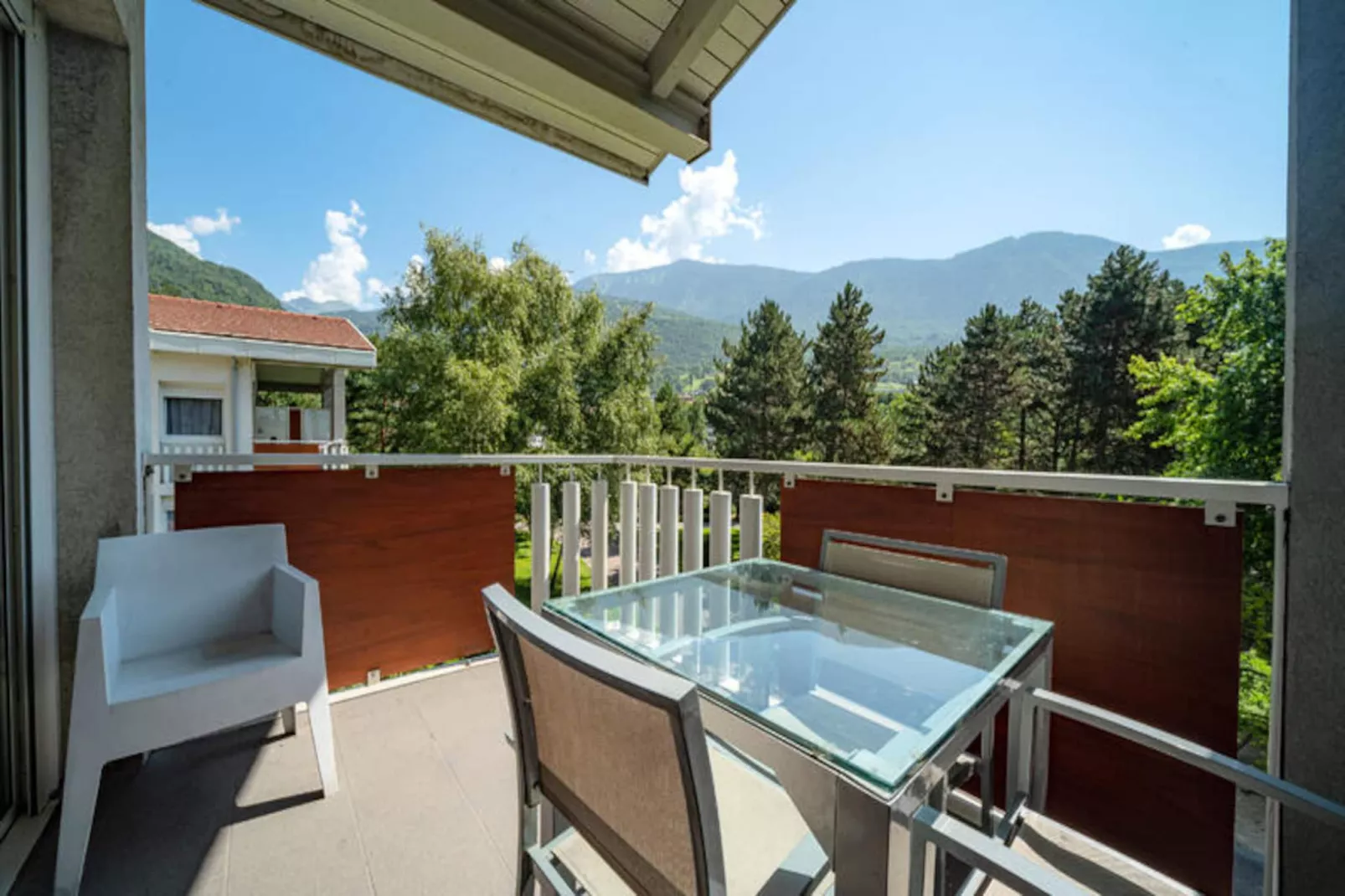 Suite Hôtelière Radiana***-Image-tags.