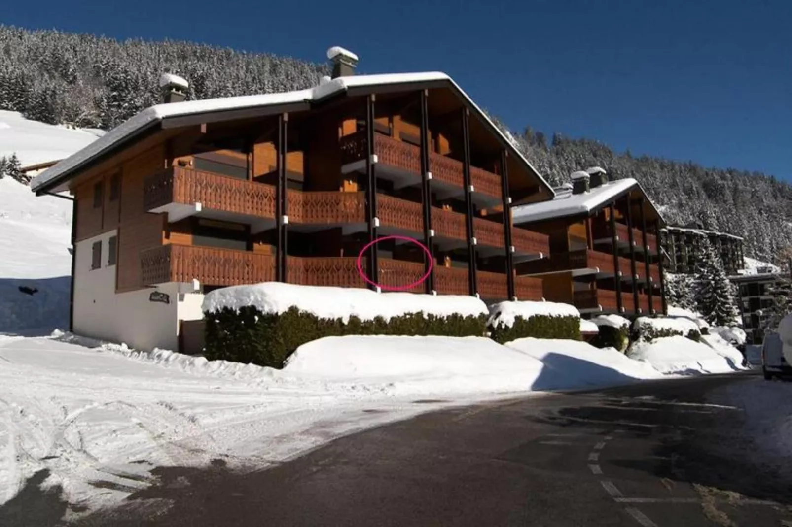 Résidence Domanial B-Buitenkant zomer