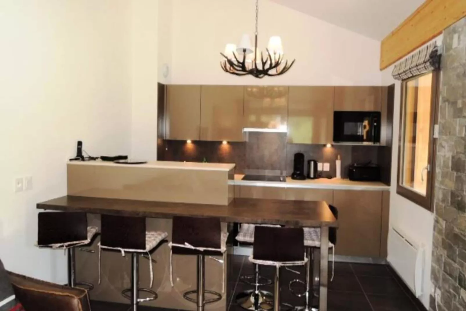 Résidence Les Quatres Elements-Buitenkant zomer