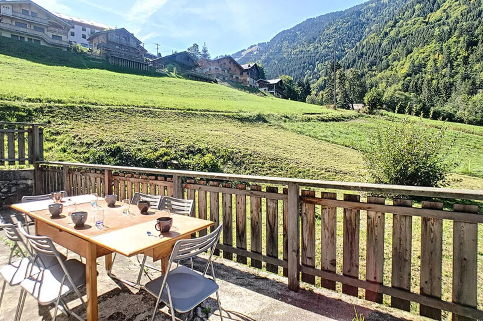 Appartements à Saint Jean d'Aulps-Terrasbalkon
