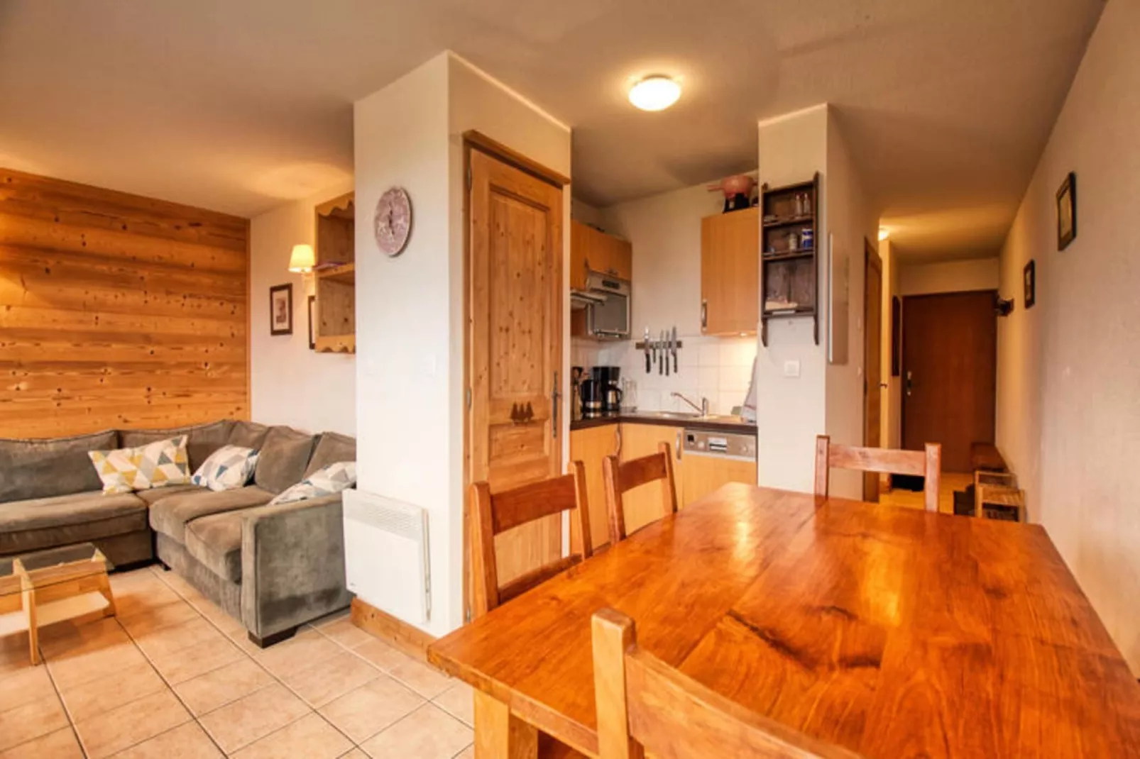 Résidence Jardin Alpin Bat B-Buitenkant zomer