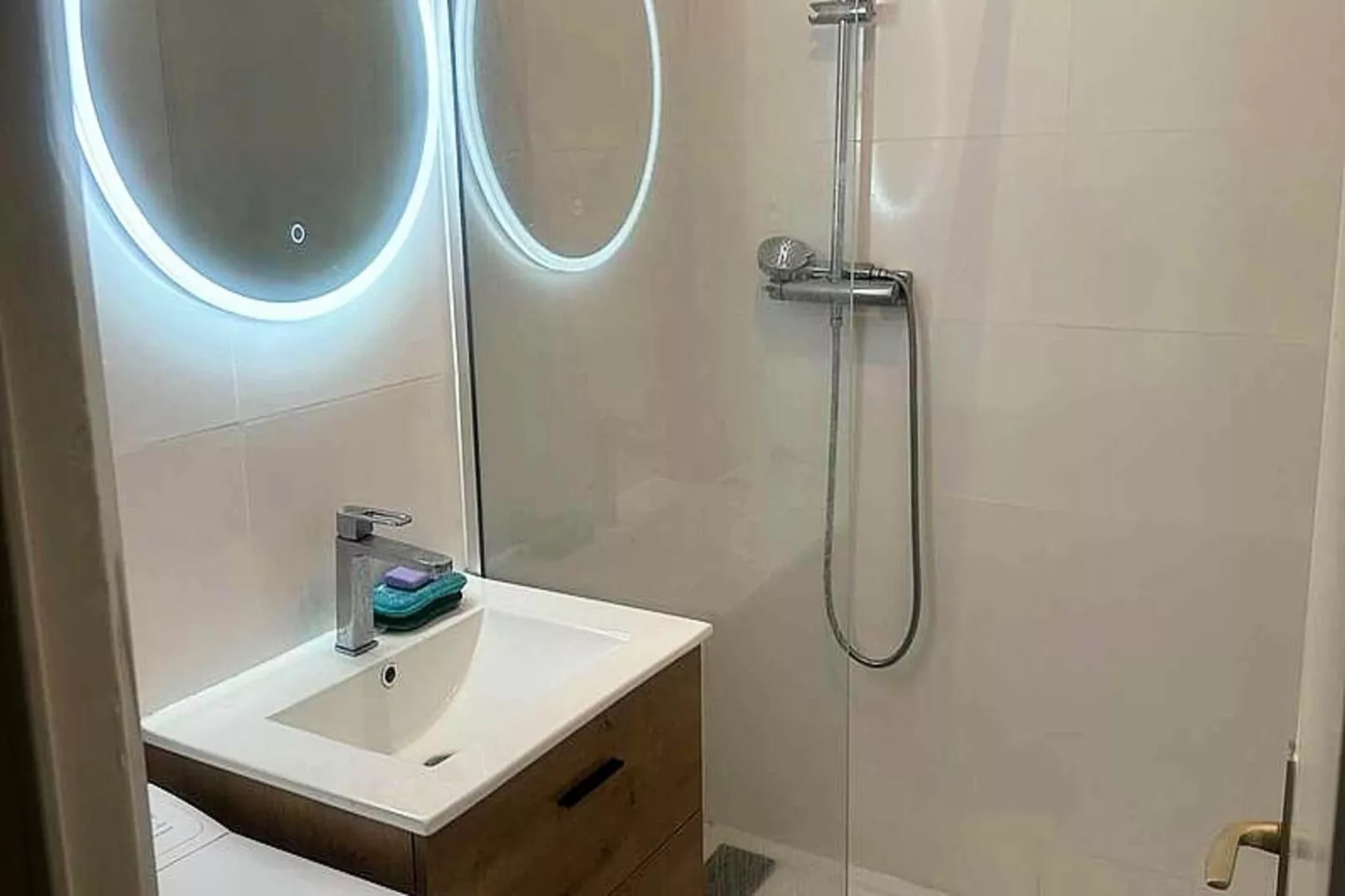 Résidence Marines D'aryana-Badkamer