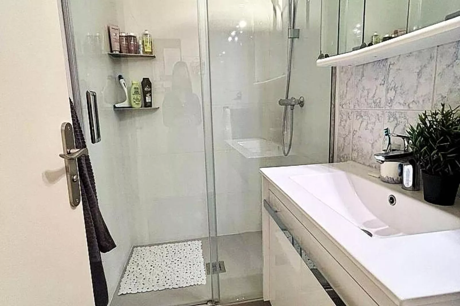 Résidence Verdon-Badkamer