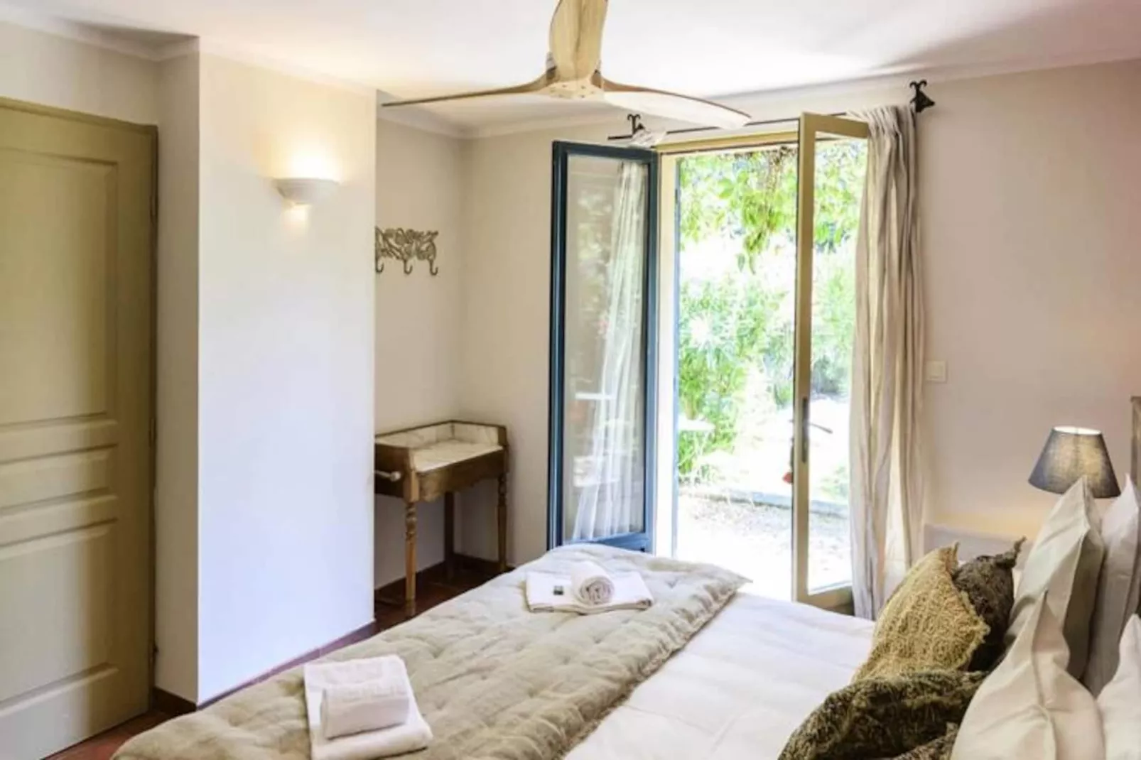 Bastide Dou Pastre Family Friendly House-Image-tags.