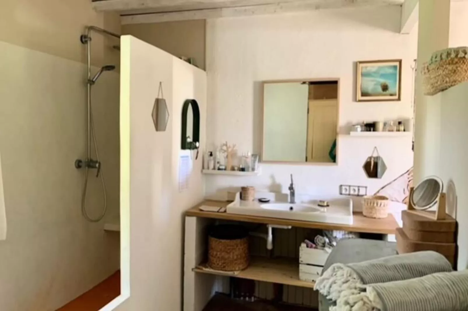 Maison Avec Piscine Et Vue Imprenable Sur Le Luberon-Image-tags.