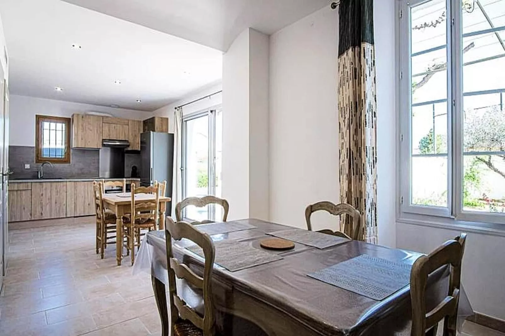 Maison Avec Jardin Proche Du Centre-ville Isle-sur-la-sorgue-Slaapkamer