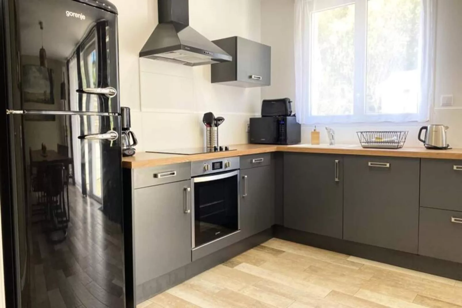 Villa Tanzanie - Domaine Le Sherwood-Buitenkant zomer