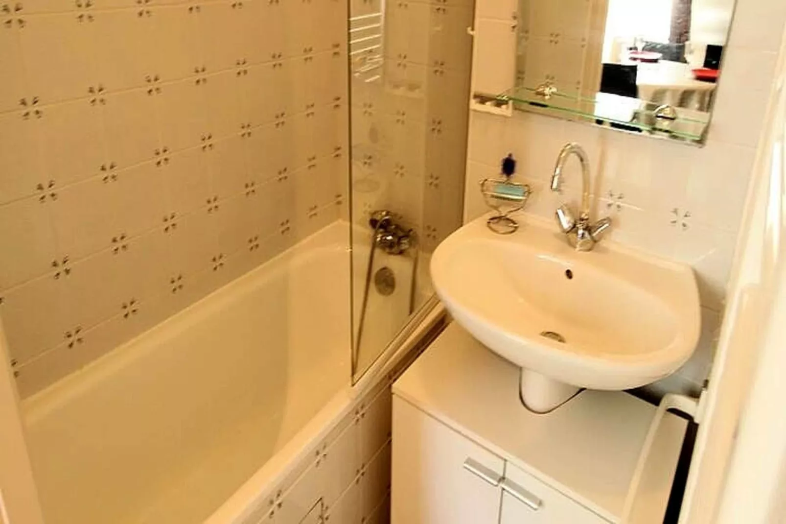 Résidence 24 Bis Allee Etigny-Slaapkamer