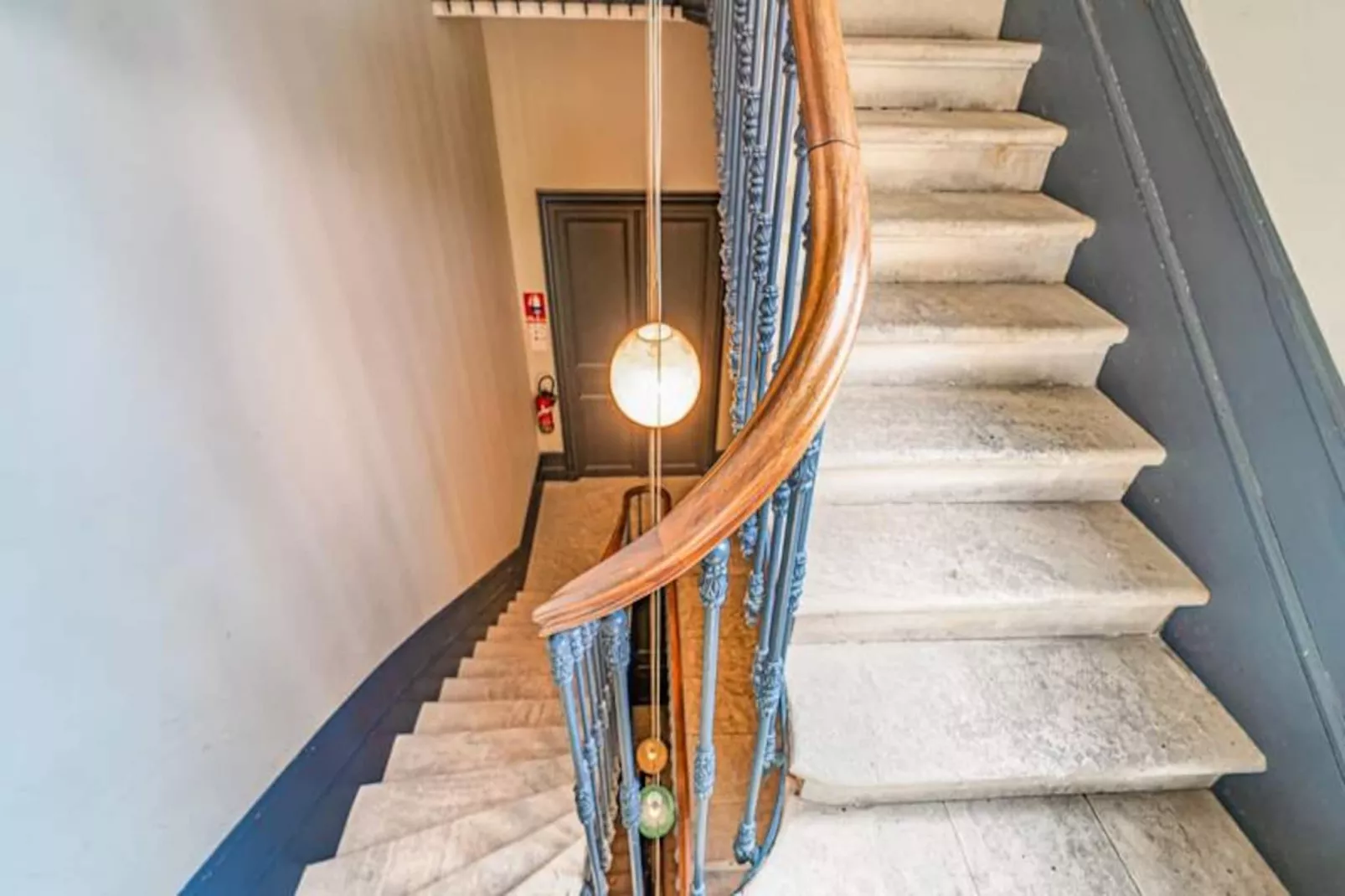 Confortable Studio De Standing Tr&egrave;s Bien Situ&eacute; Aux Portes De Quinconces-Image-tags.