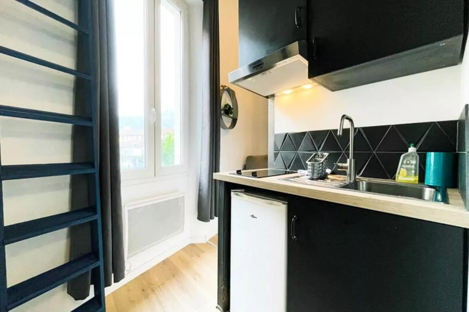 Le Nid D'altitude 🐦 - Studio Mezzanine - Tout &eacute;quip&eacute;-Keuken