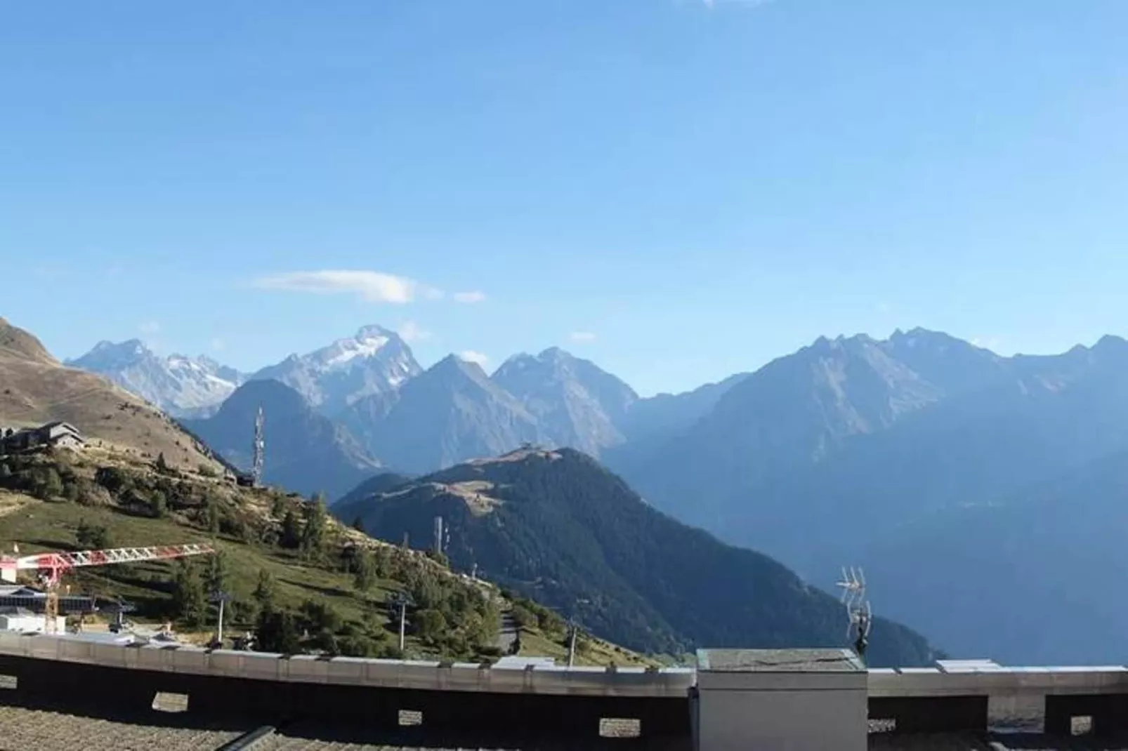 Résidence Val D'ys-Uitzicht zomer