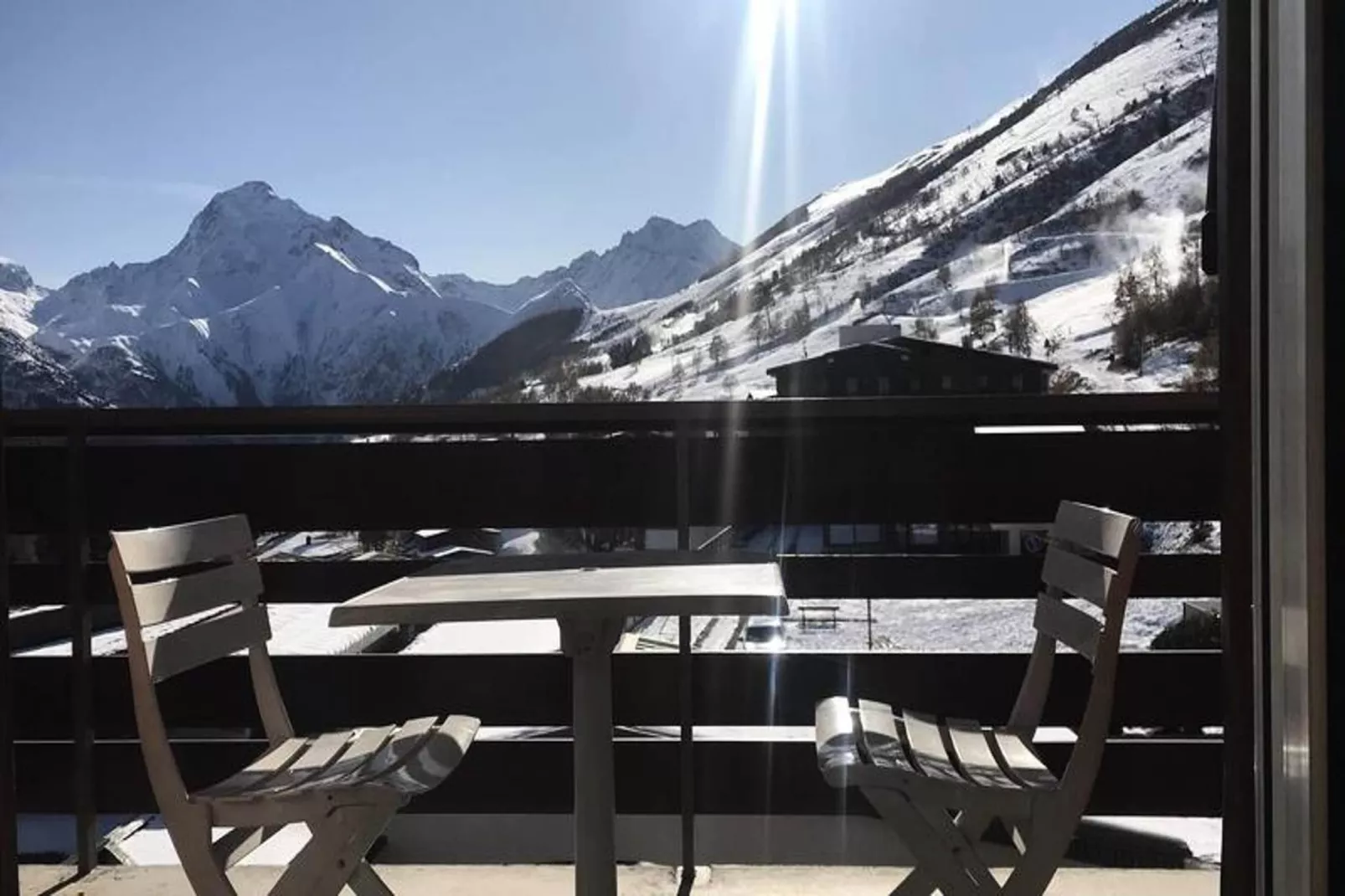 Résidence Meije 10- Porte J3-Terrasbalkon