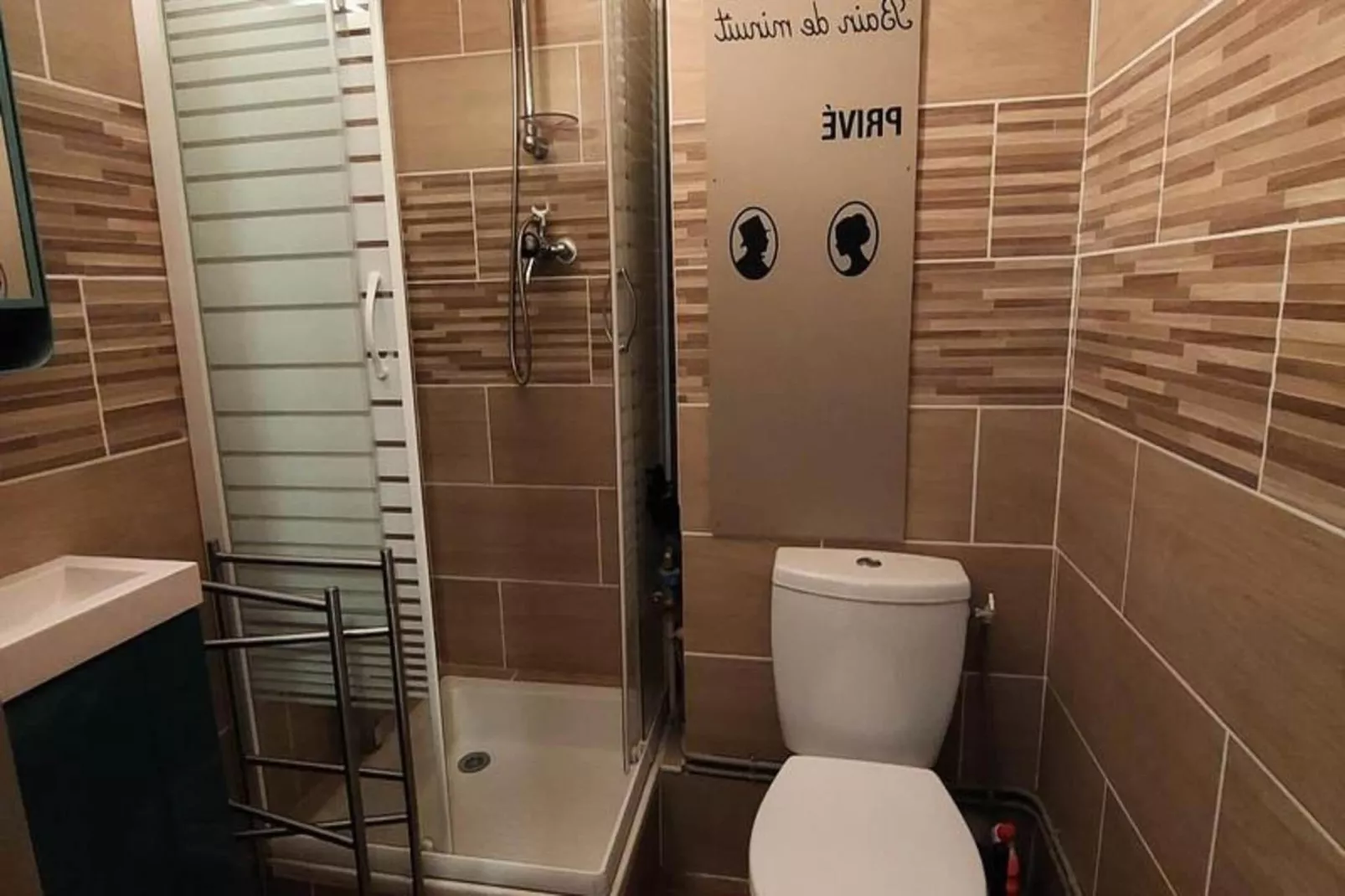 Résidence Cote Brune V-Badkamer