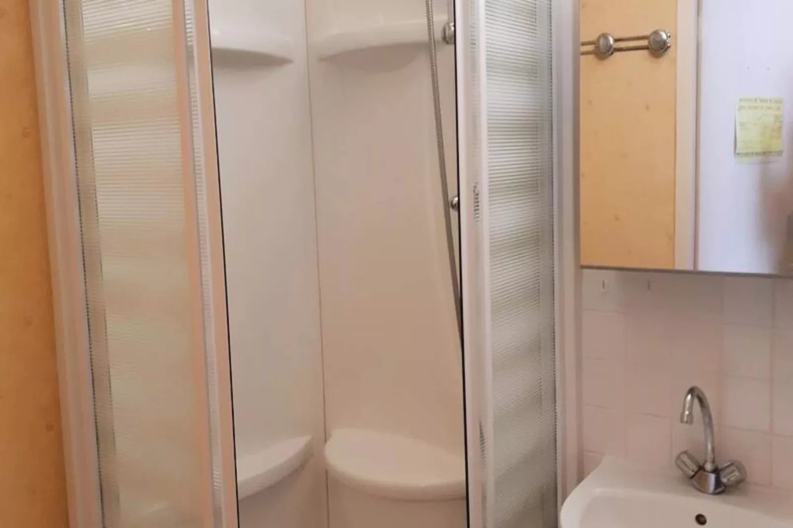 Résidence Plein Sud A-Badkamer