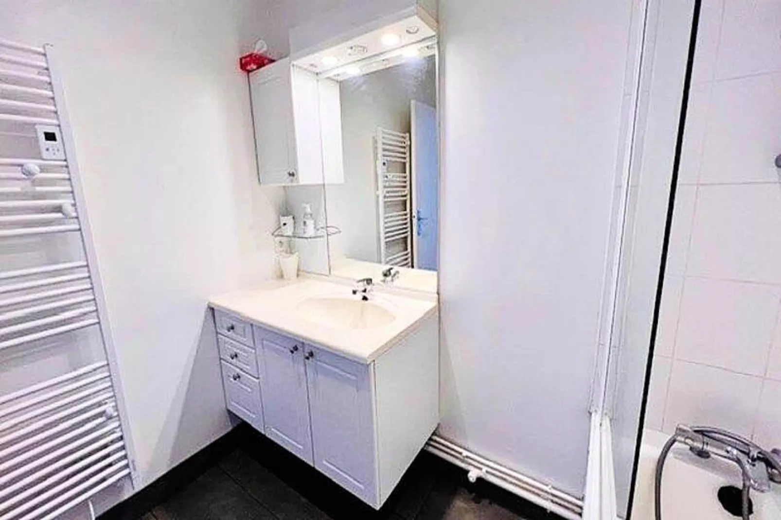 Résidence Kerabus-Badkamer