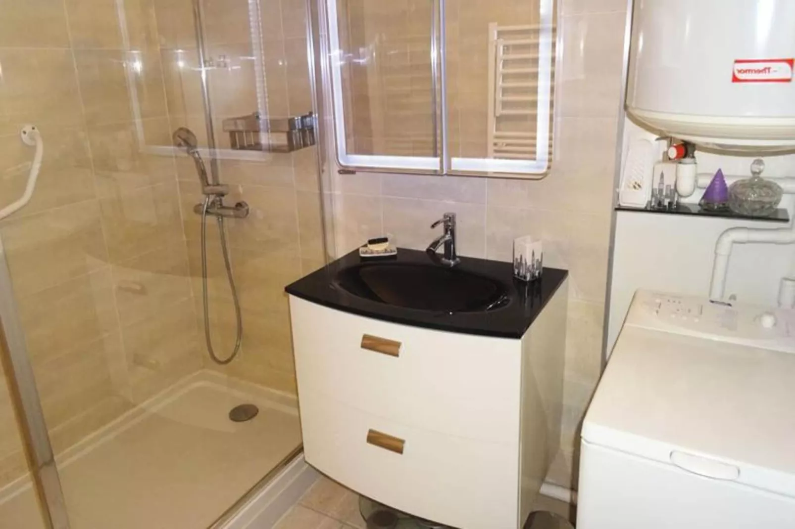 Résidence Le Cocher De La Reine-Badkamer