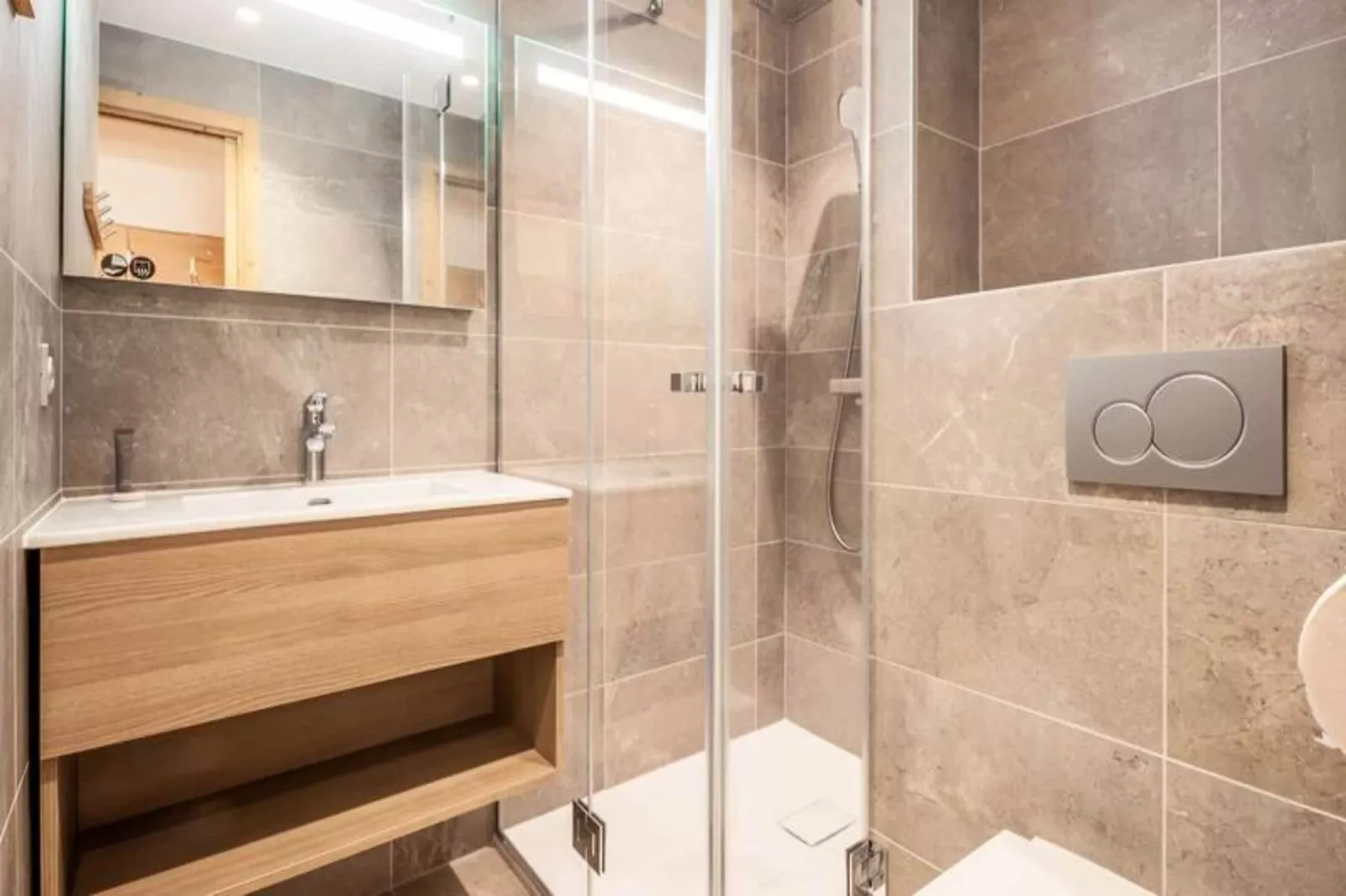 Résidence Echo Du Pleney - Badkamer