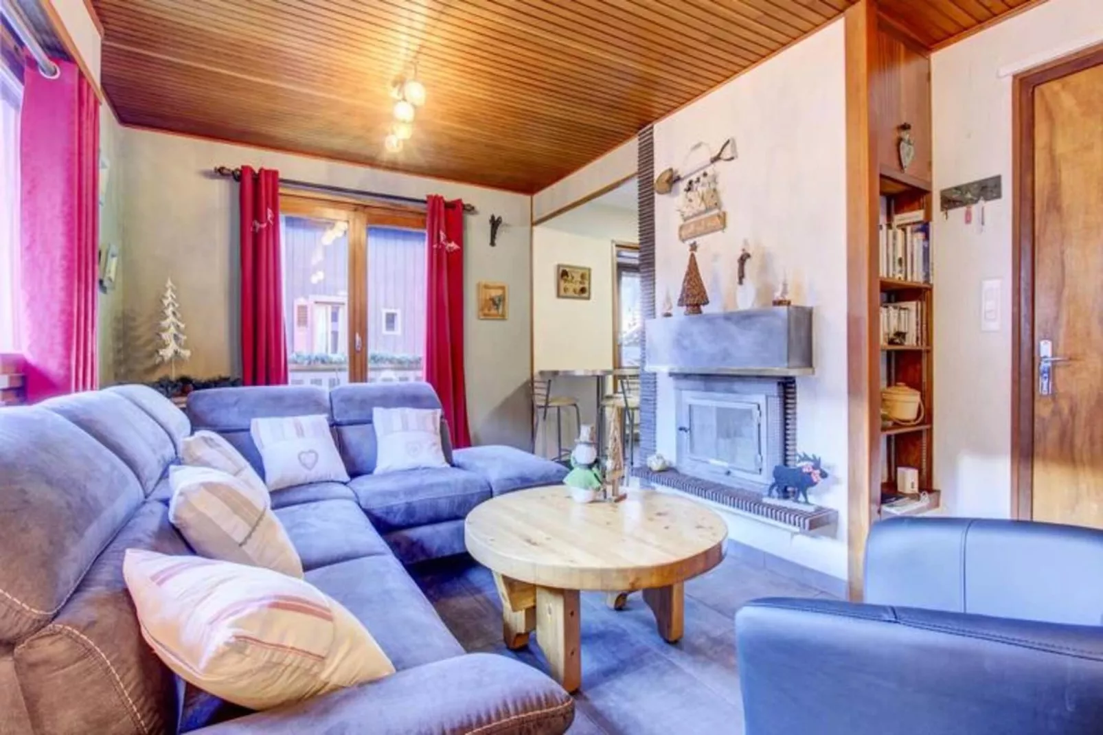 Résidence L'outo-Buitenkant zomer