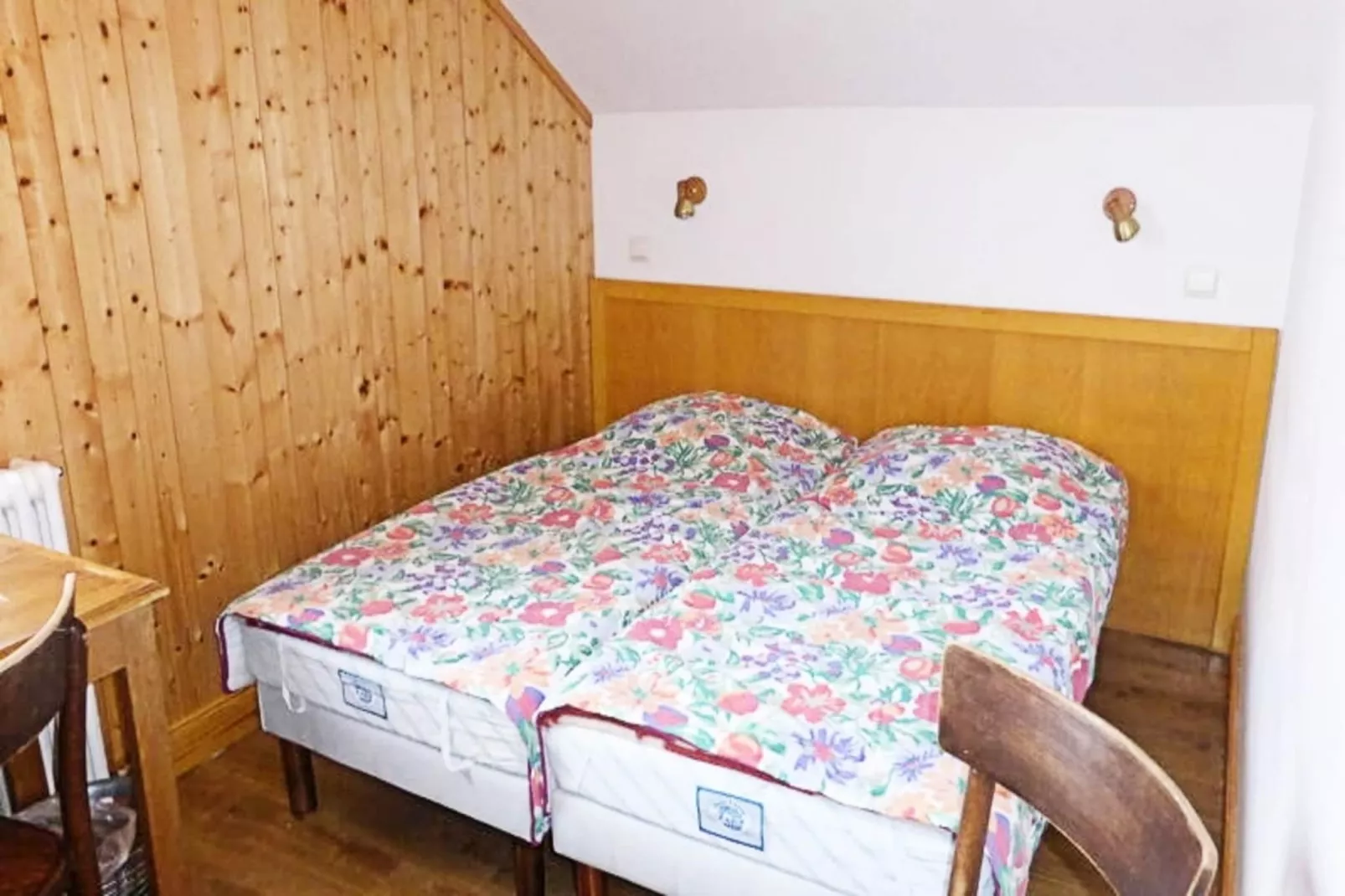 Chalet Pylone-Buitenkant zomer