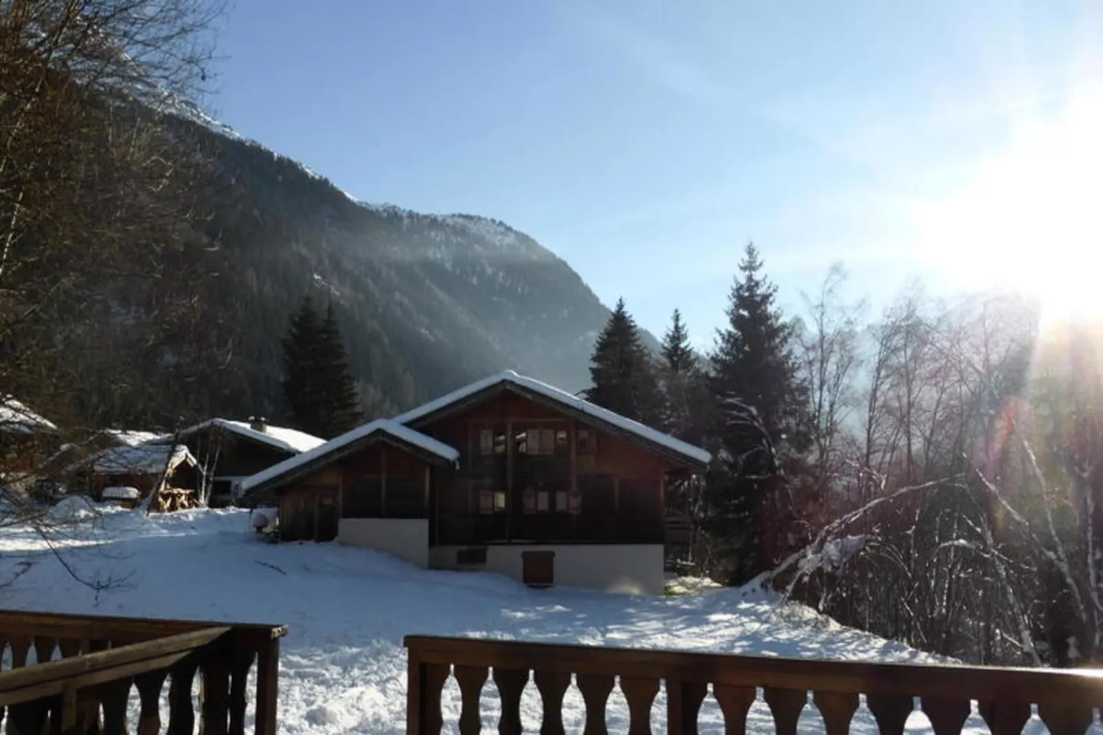 Résidence La Cordee-Buitenkant zomer