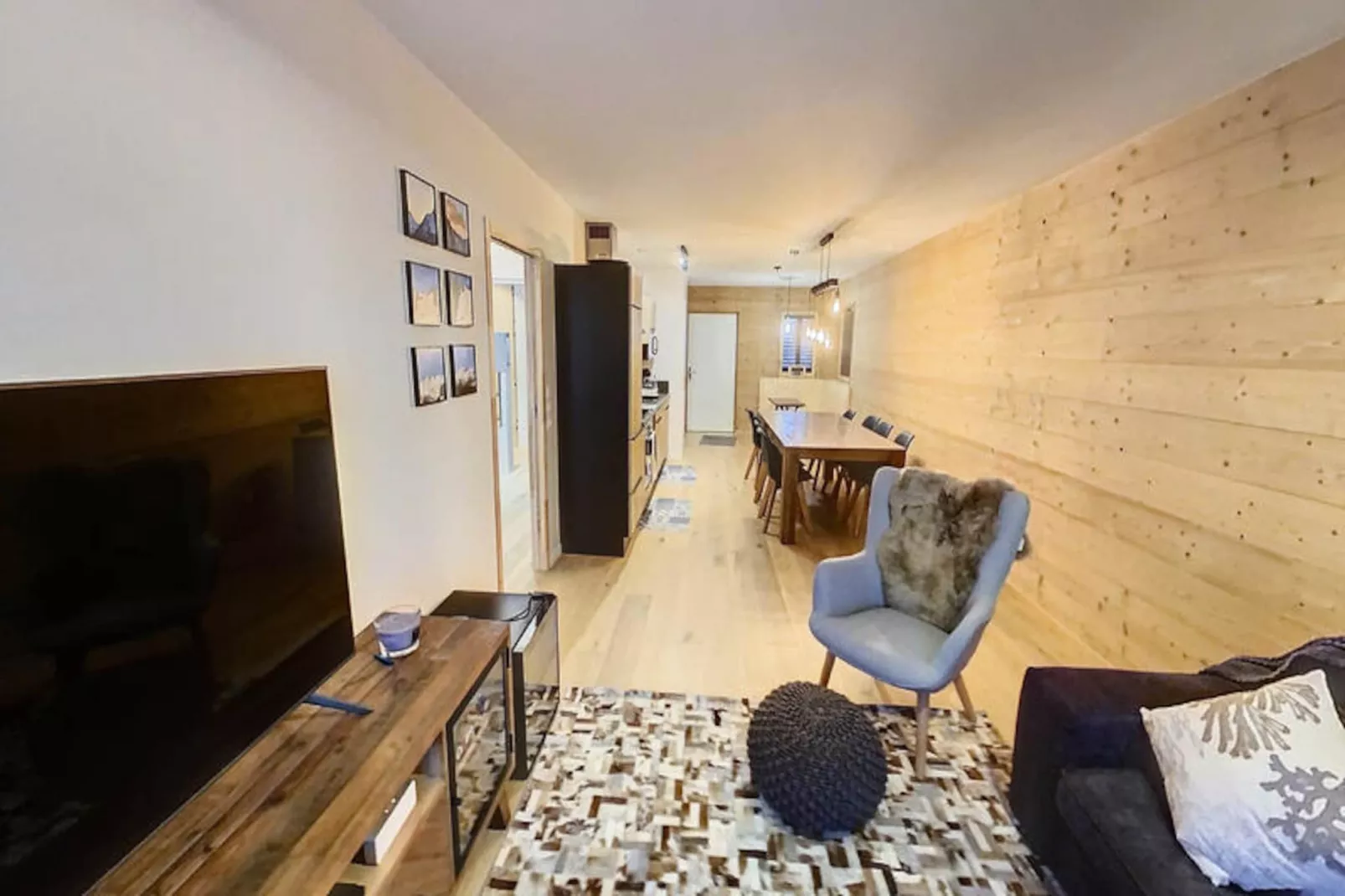 Appartements à Les Carroz-d'Arâches-Image-tags.