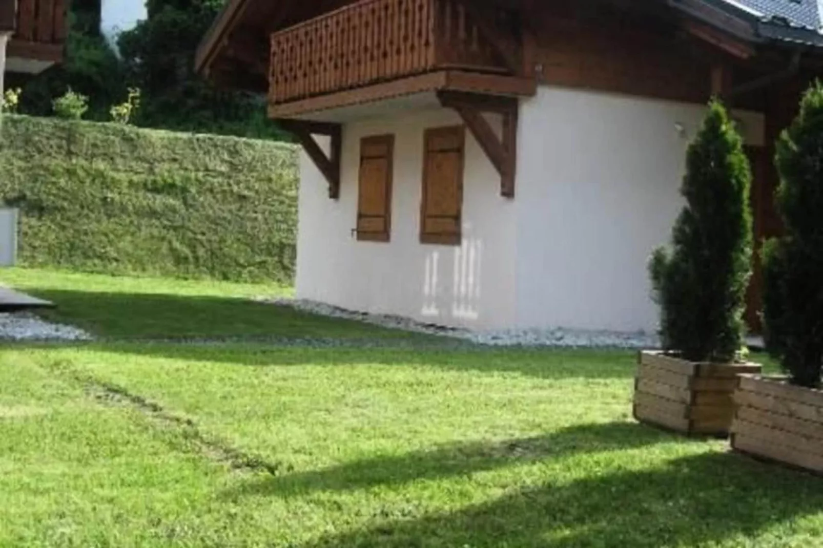 Résidence Les Amethystes B-Buitenkant zomer