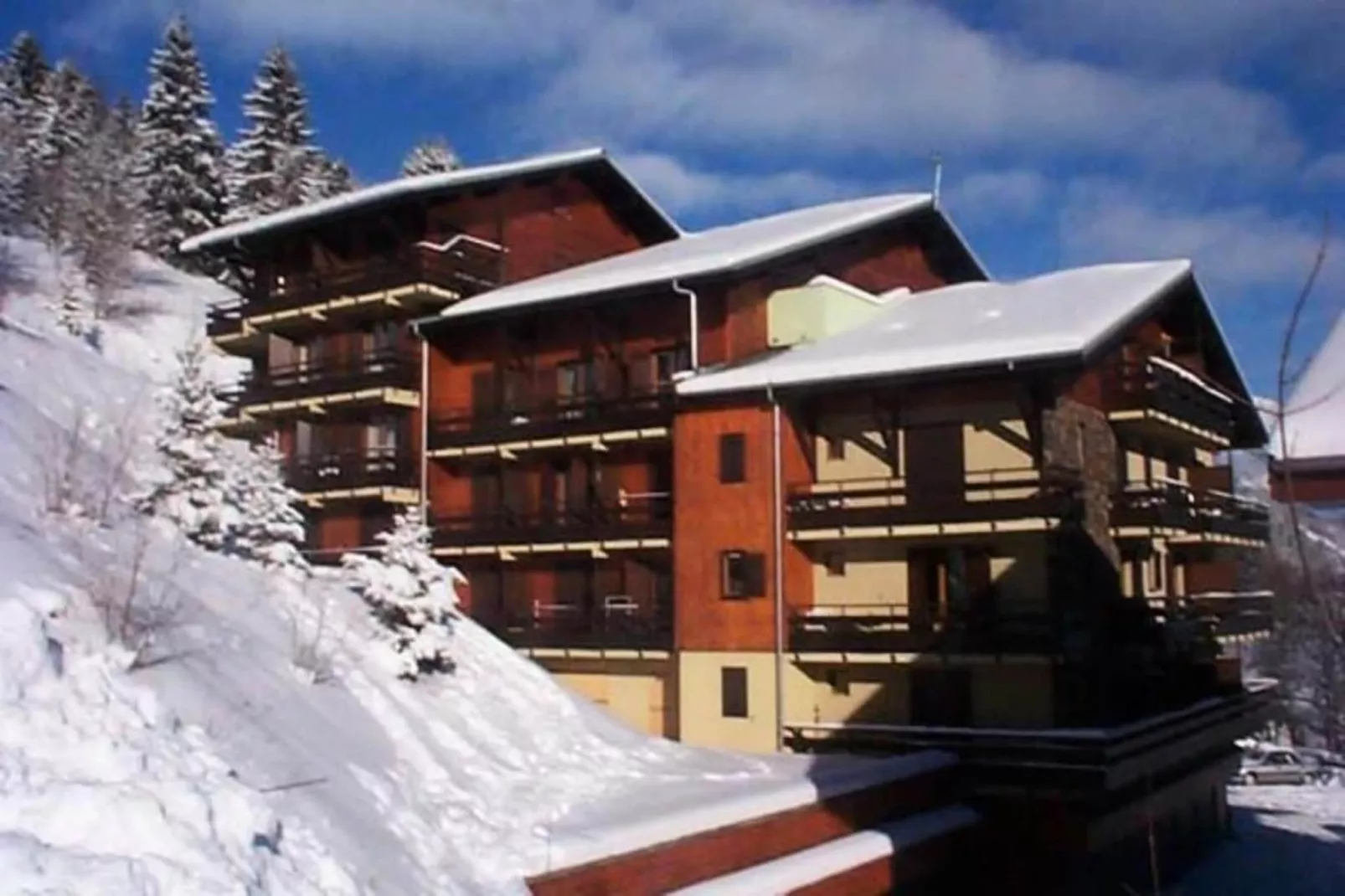 Résidence Le Yeti-Buitenkant zomer