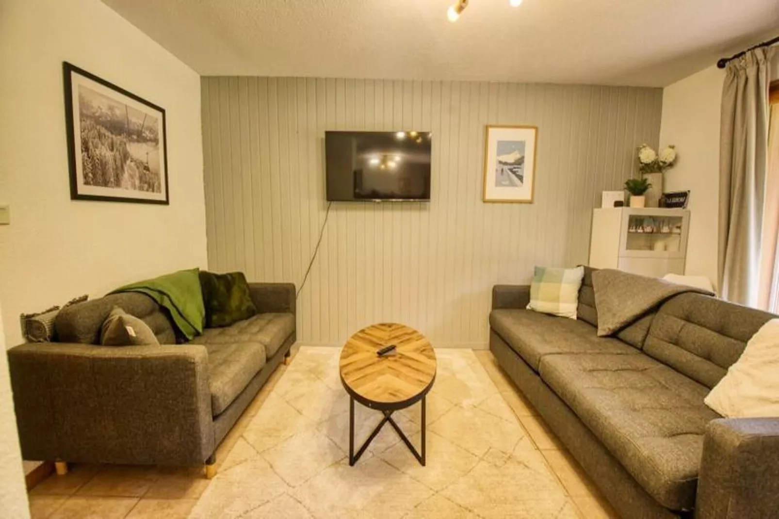 Residence Des Neiges Bat C-Overloop