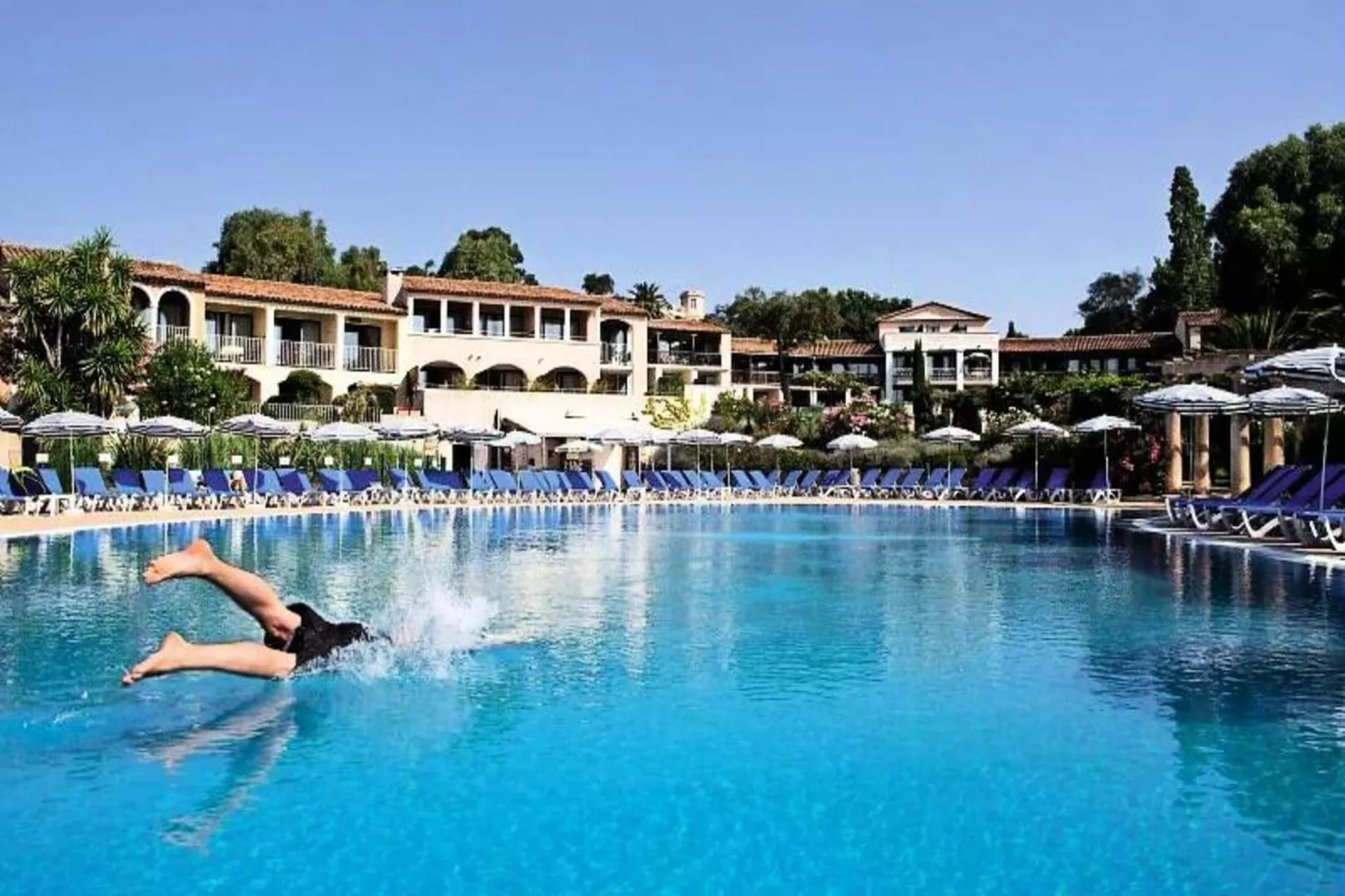 Résidence Les Parcs de Grimaud - maeva Home-Buitenkant zomer