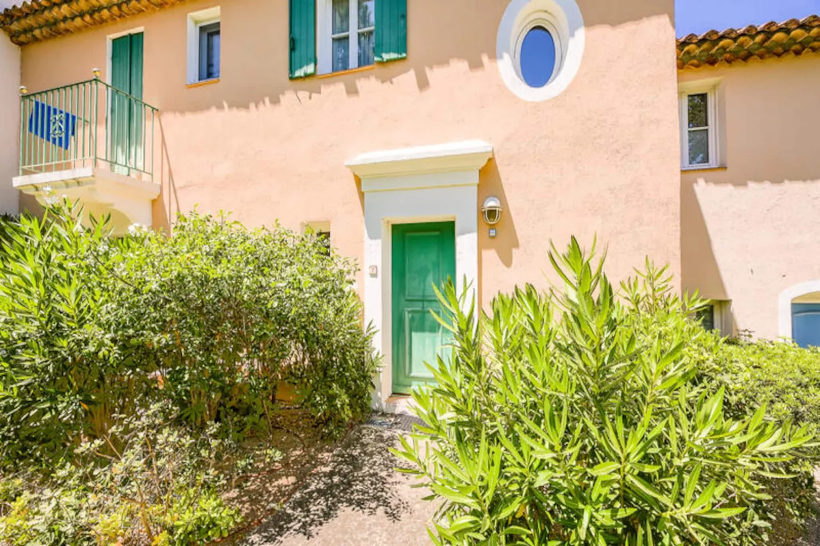 Les Maisons aux Restanques du Golfe de St Tropez - maeva Home-Image-tags.