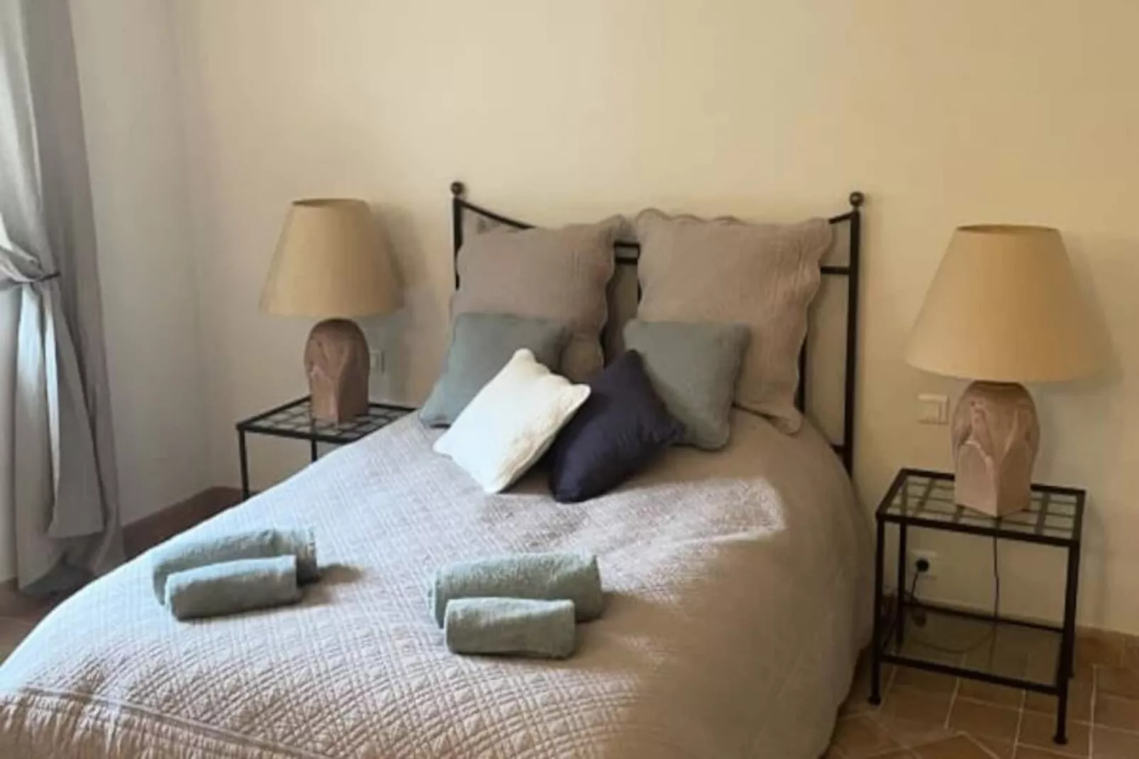 Propri&eacute;t&eacute; D'exception Au Coeur Du Luberon-Image-tags.